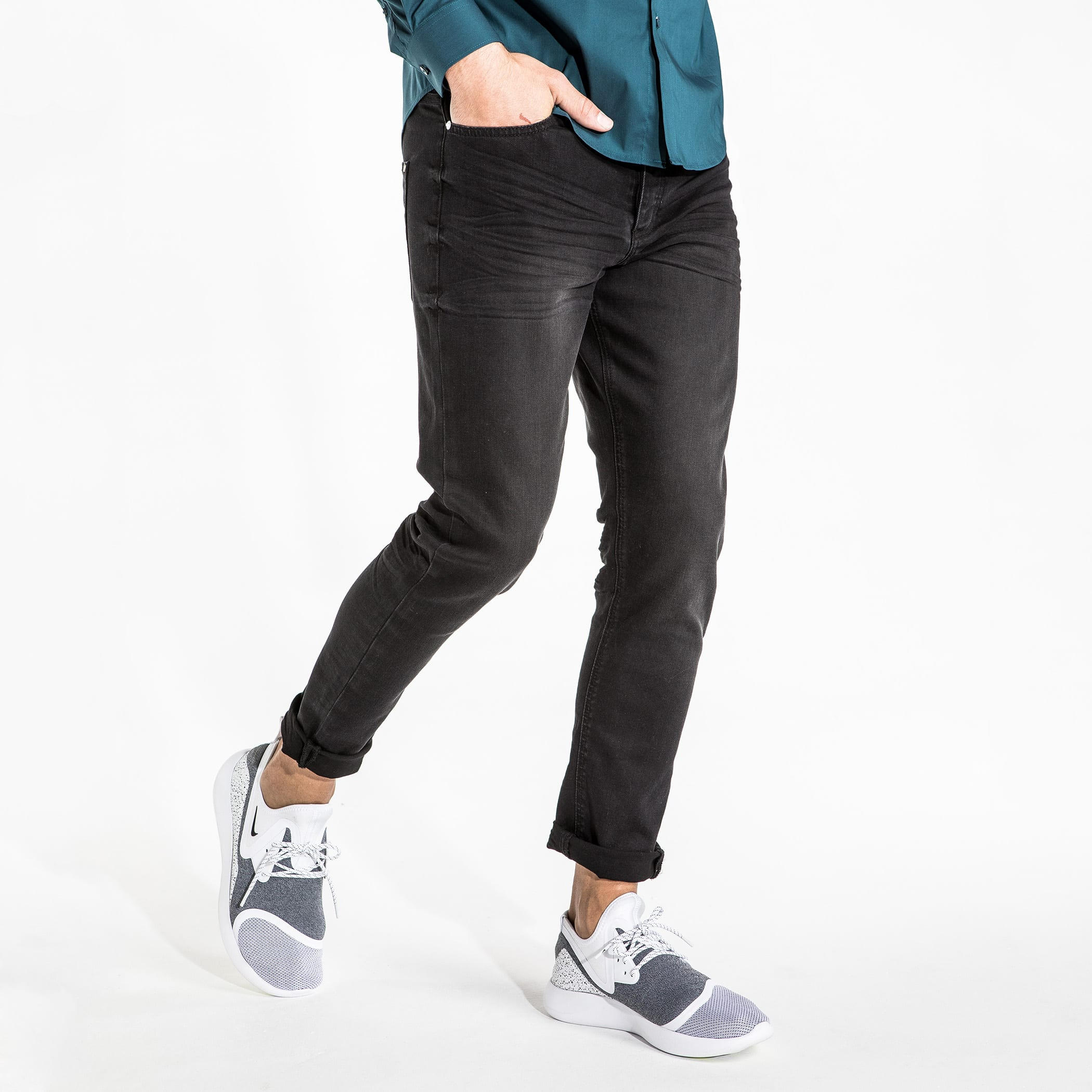 بنطال جينز طويل بتفاصيل جيب-men-clothing-bottoms-jeans-image-2