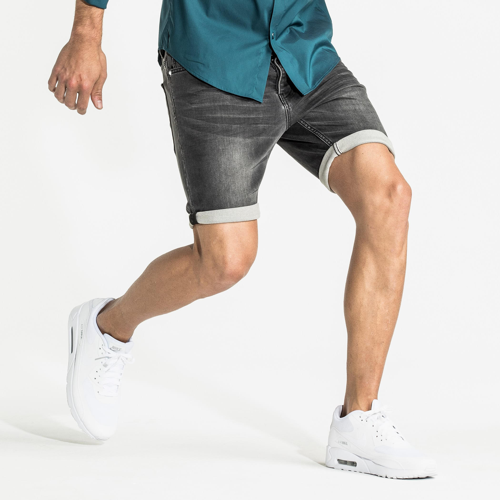 شورت دنيم بجيب-men-clothing-bottoms-shorts-image-5