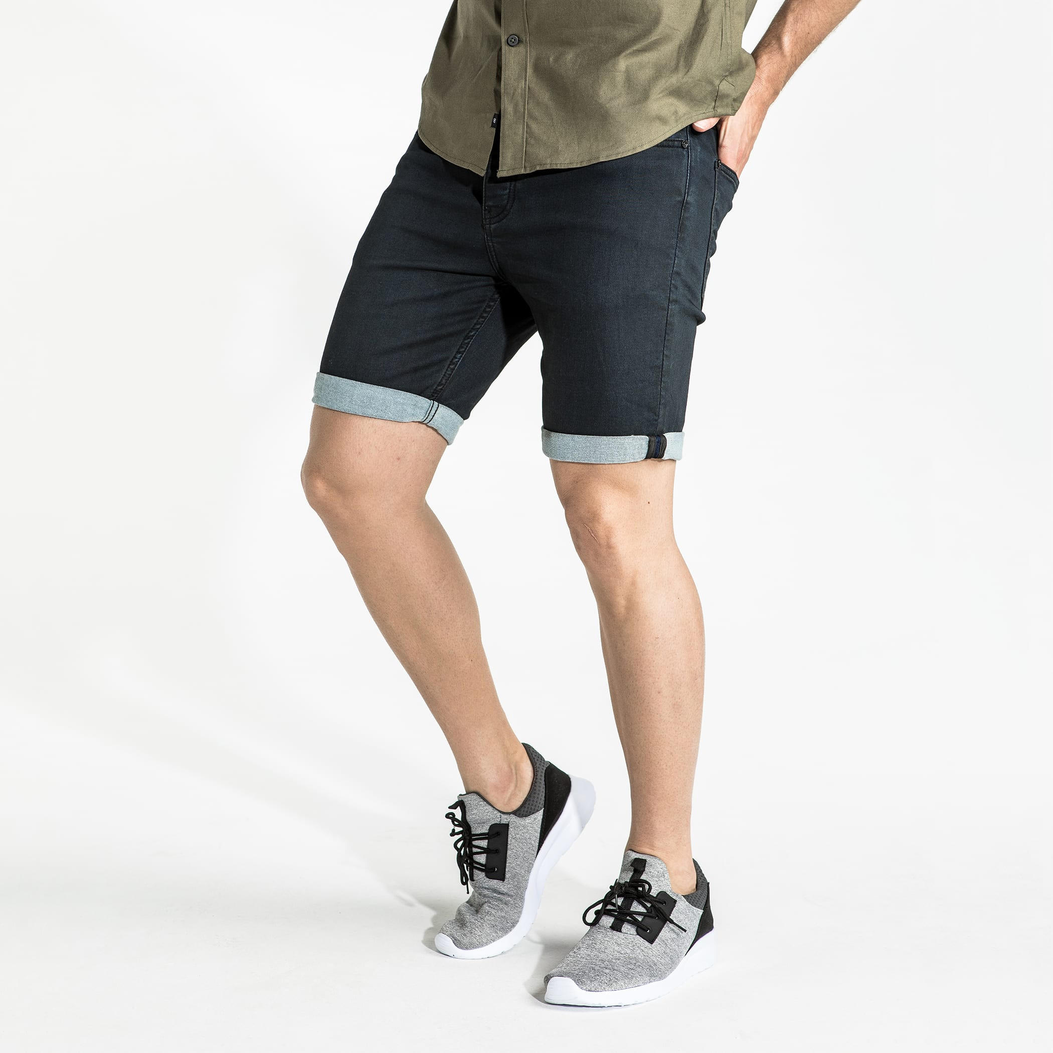 شورت من الدينم بجيوب-men-clothing-bottoms-shorts-image-2