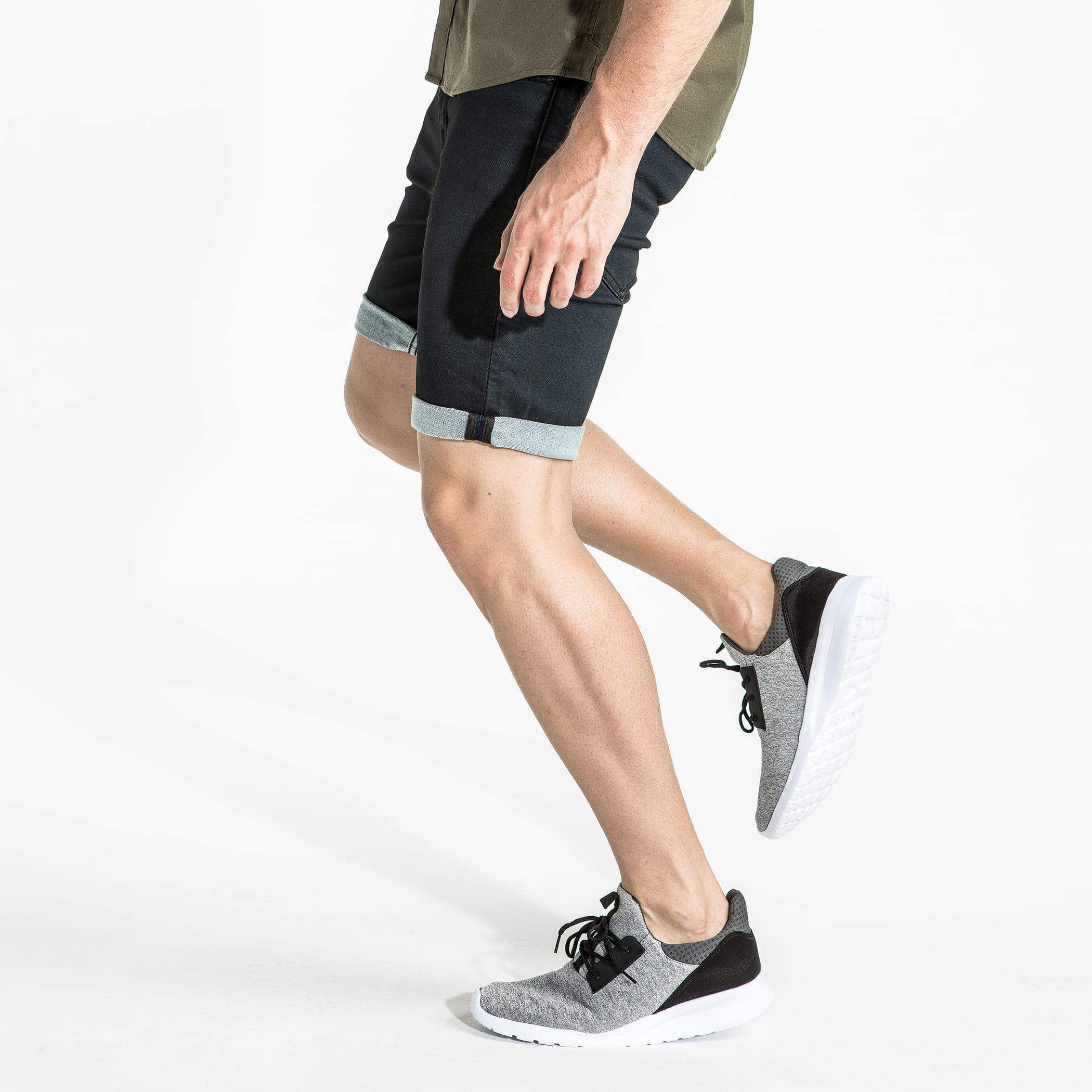 شورت من الدينم بجيوب-men-clothing-bottoms-shorts-image-3
