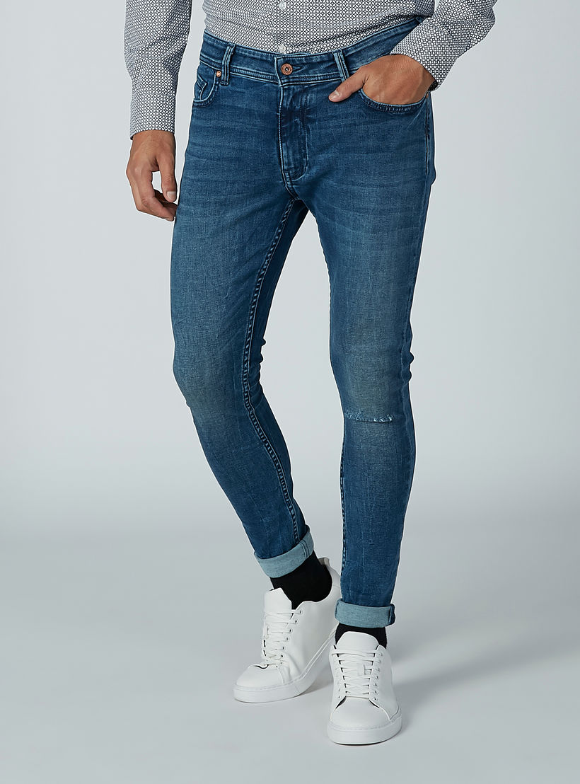بنطال جينز ممزق بجيوب-men-clothing-bottoms-jeans-image-6