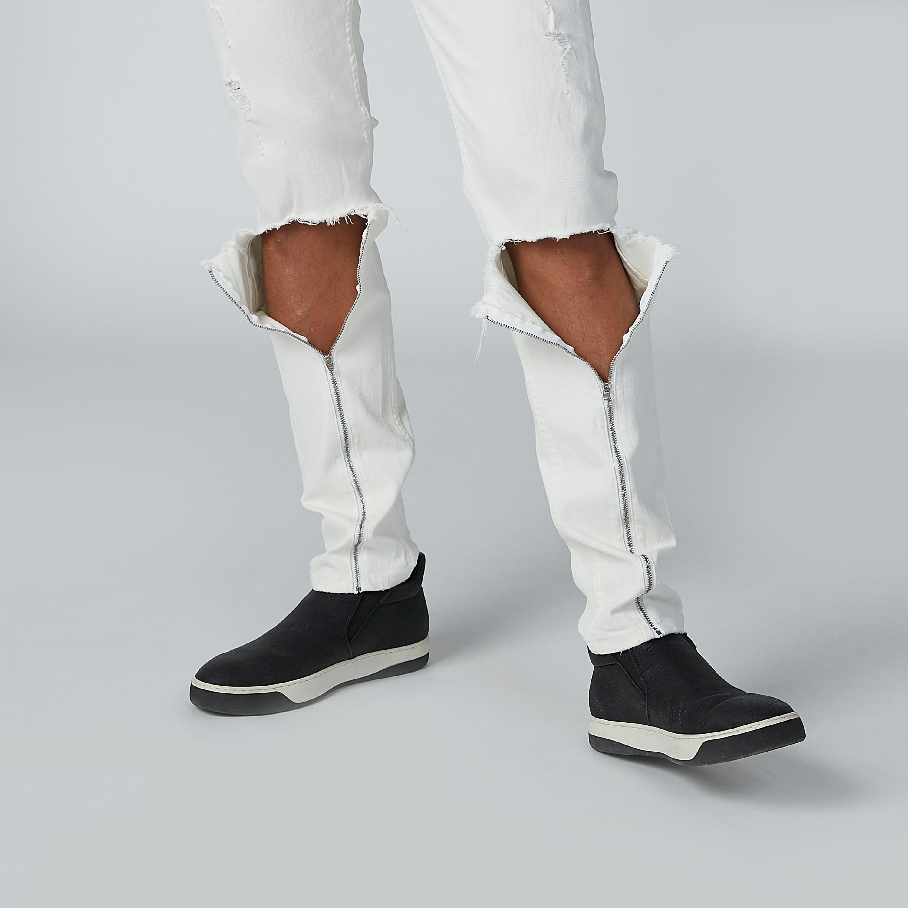 بنطال جينز ممزّق بسحاب إغلاق وجيوب-men-clothing-bottoms-jeans-image-3