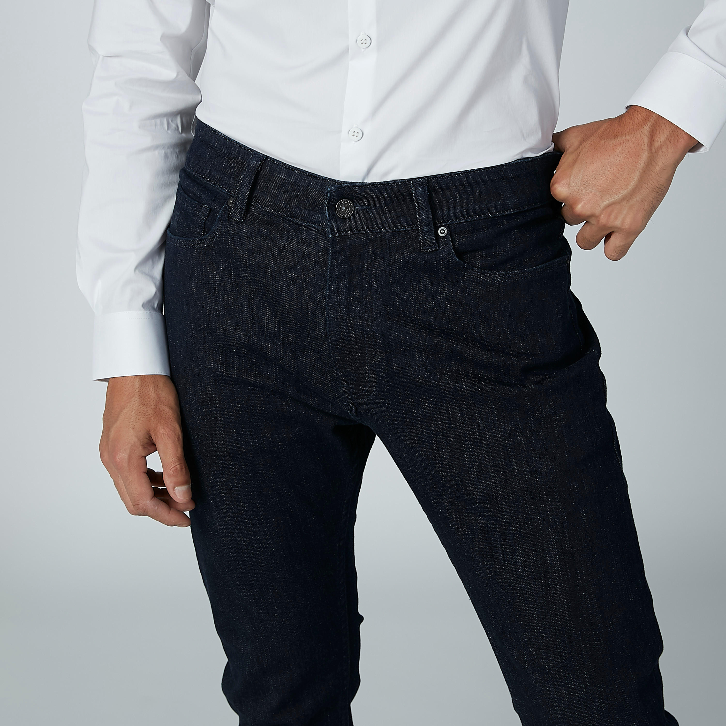 بنطال جينز سادة بجيوب-men-clothing-bottoms-jeans-image-3