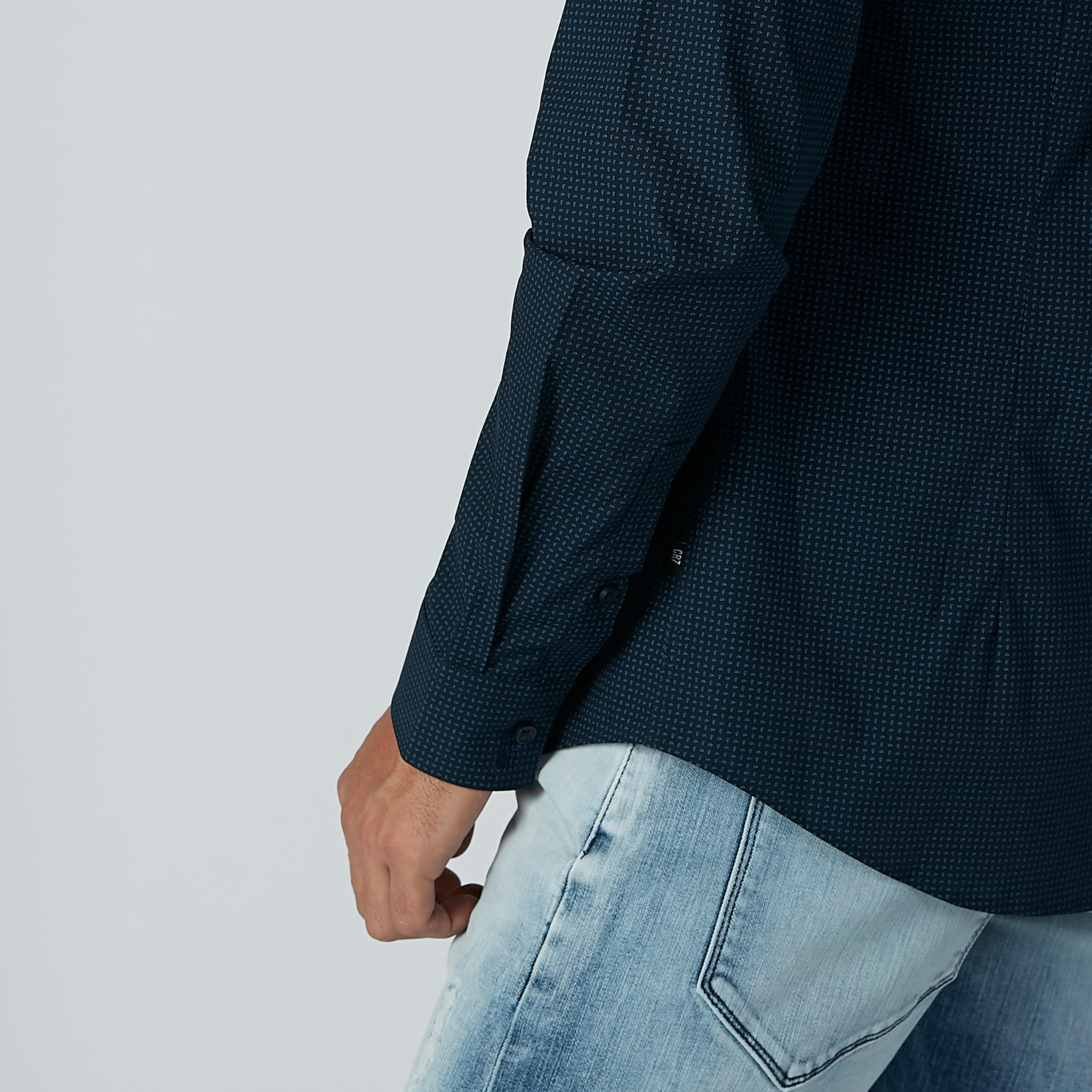 قميص بأكمام طويلة وأزرار وطبعات-men-clothing-shirts-image-4