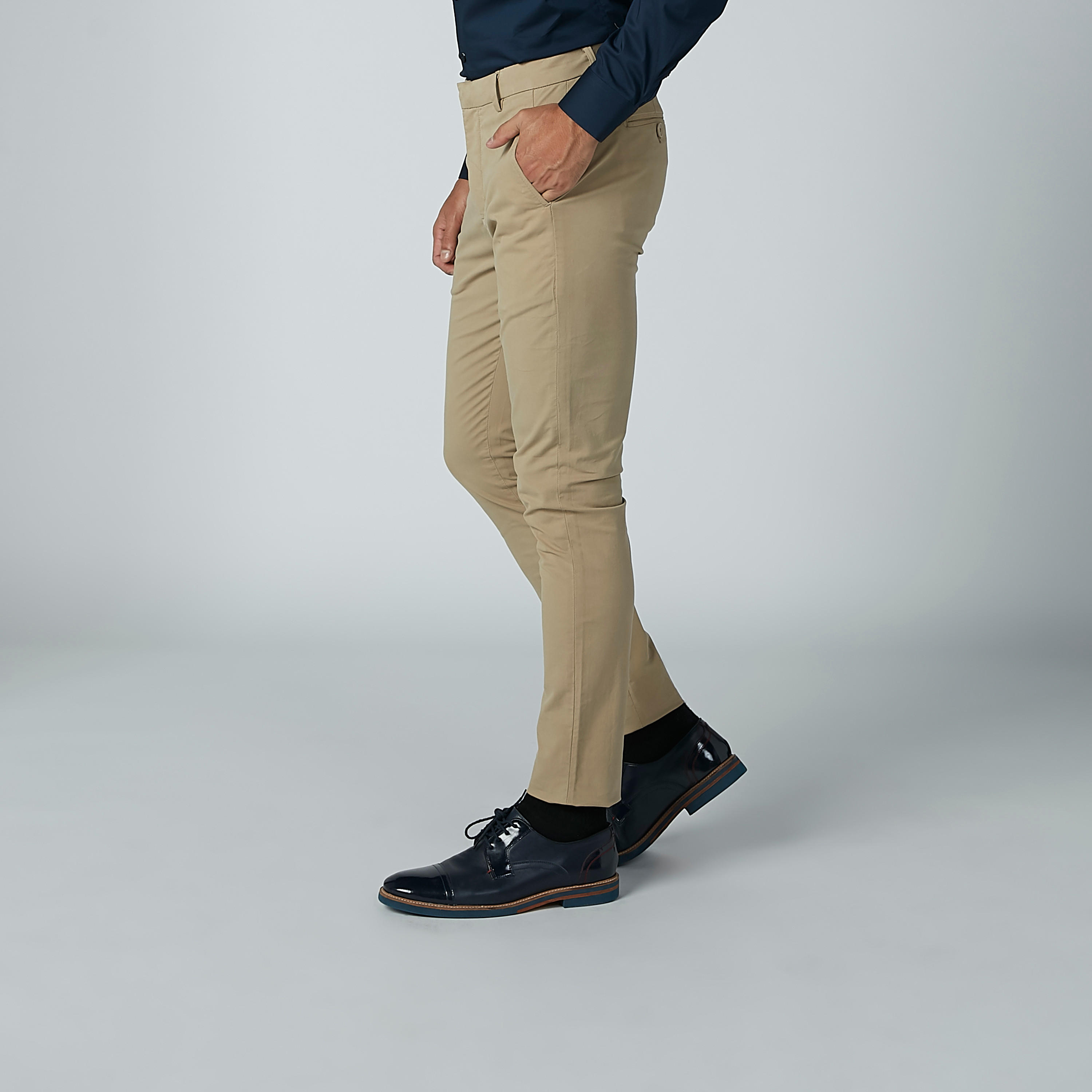 بنطال شينو سادة بجيوب-men-clothing-bottoms-trousersandchinos-trousers-image-3