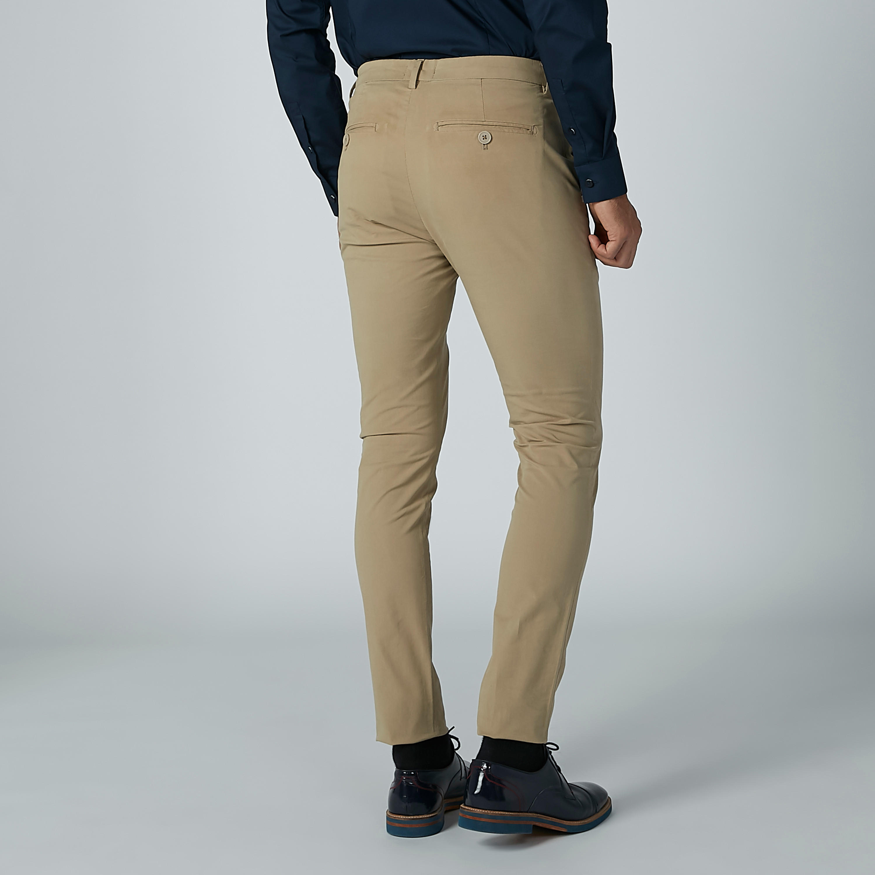 بنطال شينو سادة بجيوب-men-clothing-bottoms-trousersandchinos-trousers-image-5