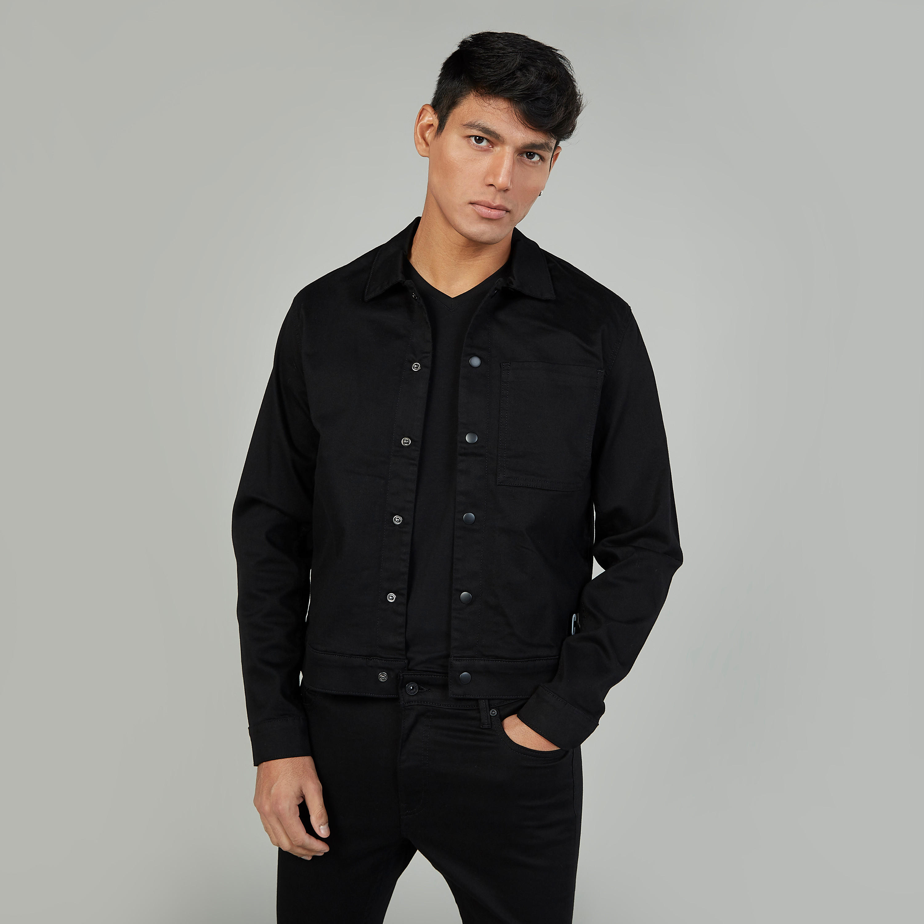 جاكيت دنيم سادة بأكمام طويلة-men-clothing-jacketsandblazers-jackets-image-1