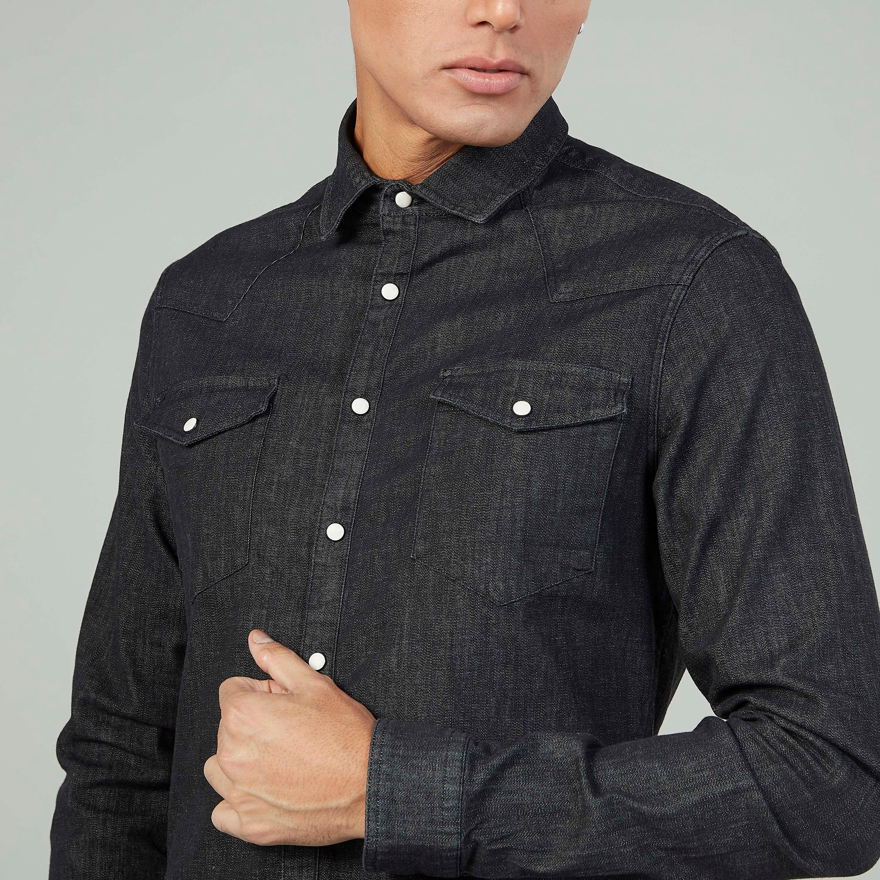 قميص بارز الملمس بأكمام طويلة وجيوب بطيّة-men-clothing-shirts-image-3