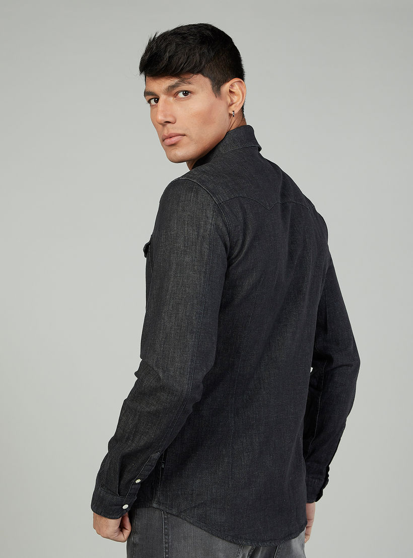 قميص بارز الملمس بأكمام طويلة وجيوب بطيّة-men-clothing-shirts-image-4