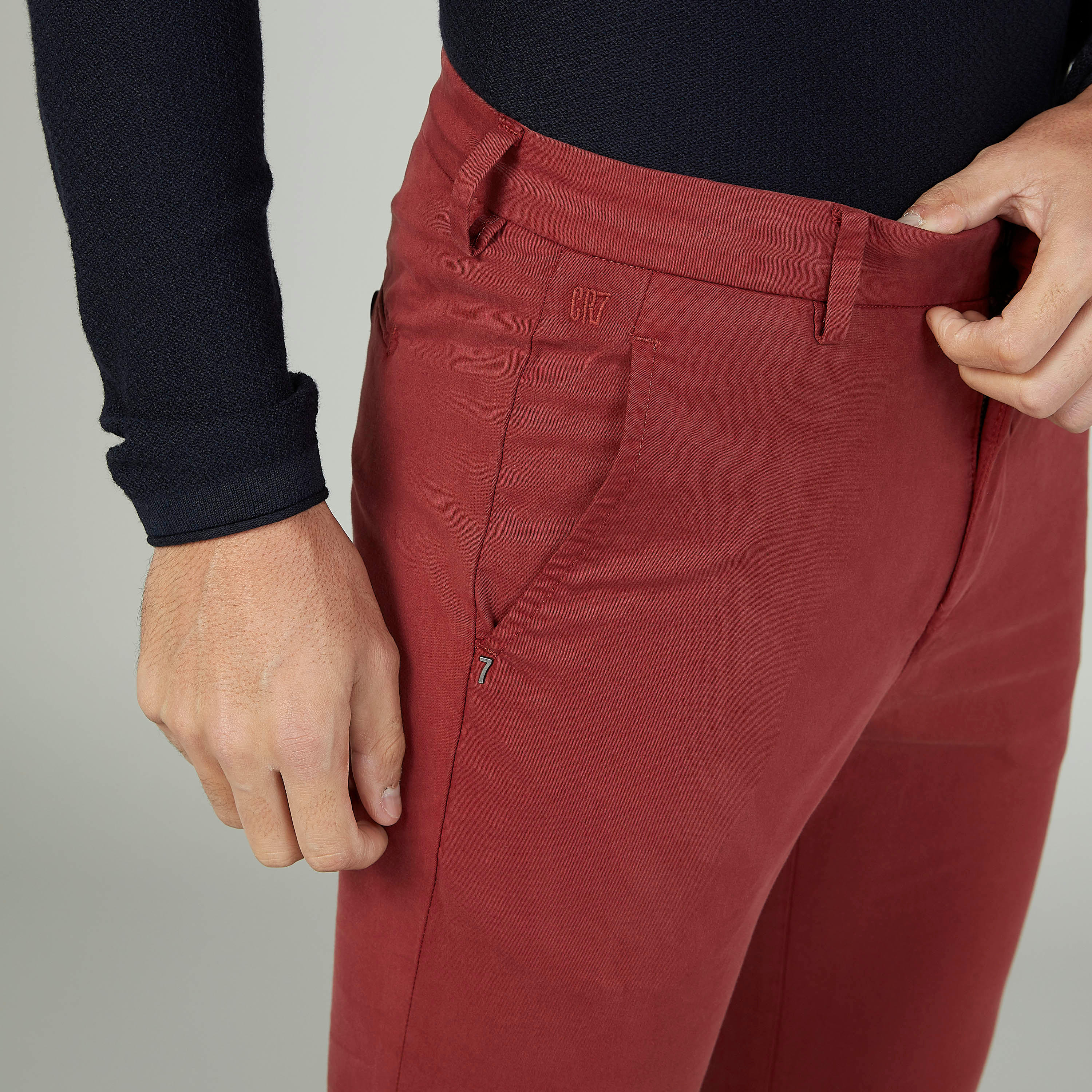 بنطلون سادة بجيوب وعراوي-men-clothing-bottoms-trousersandchinos-trousers-image-3
