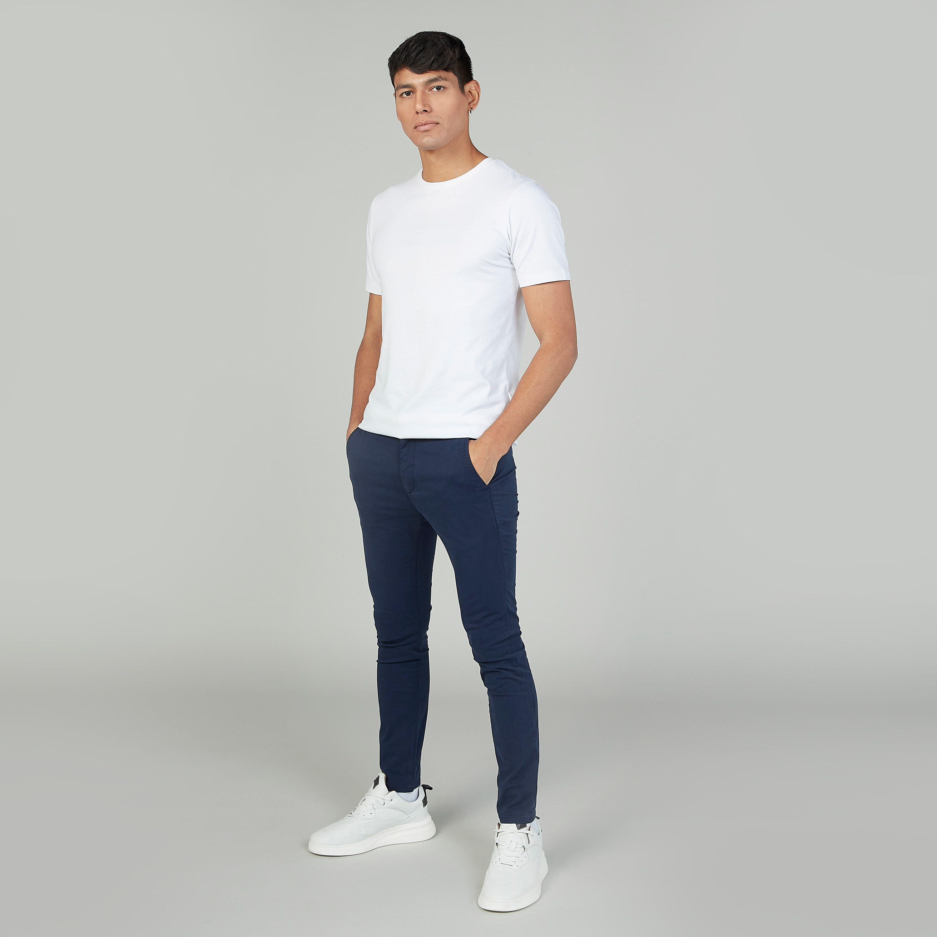 بنطلون سادة بجيوب وحلقات للحزام-men-clothing-bottoms-trousersandchinos-trousers-image-2