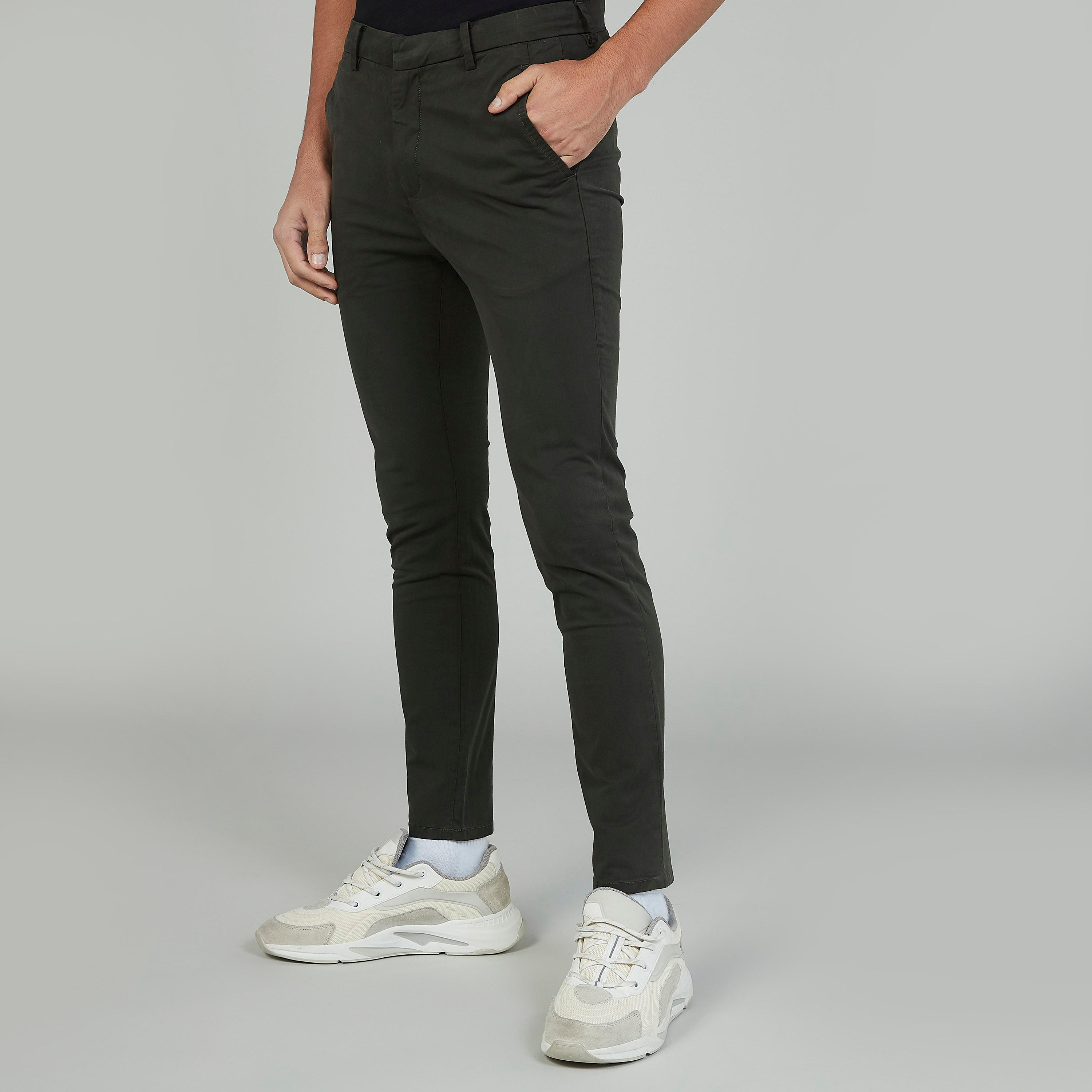 بنطلون شينو سادة بجيوب وعراوي-men-clothing-bottoms-trousersandchinos-trousers-image-5