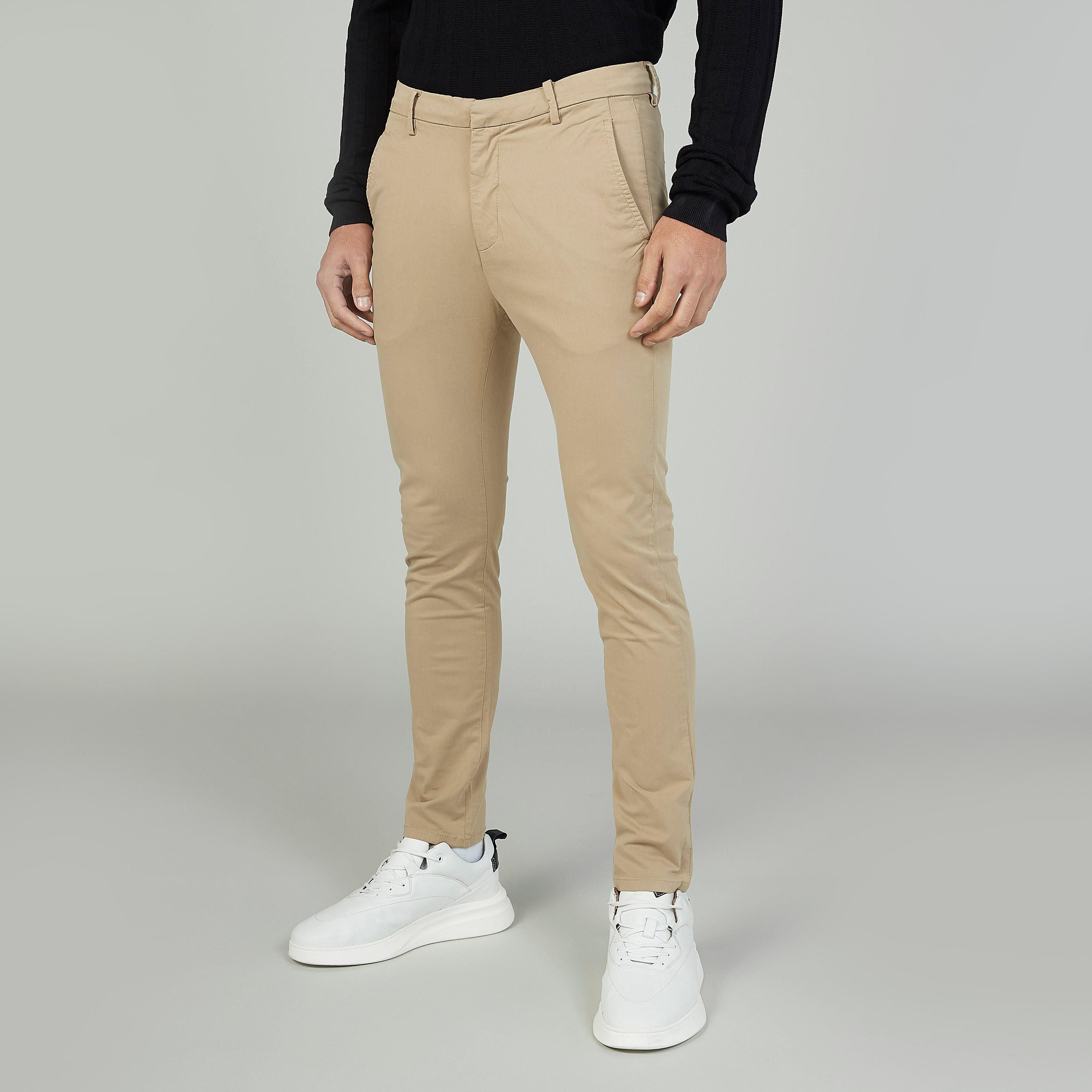 بنطلون شينو سادة بجيوب وعراوي-men-clothing-bottoms-trousersandchinos-trousers-image-1