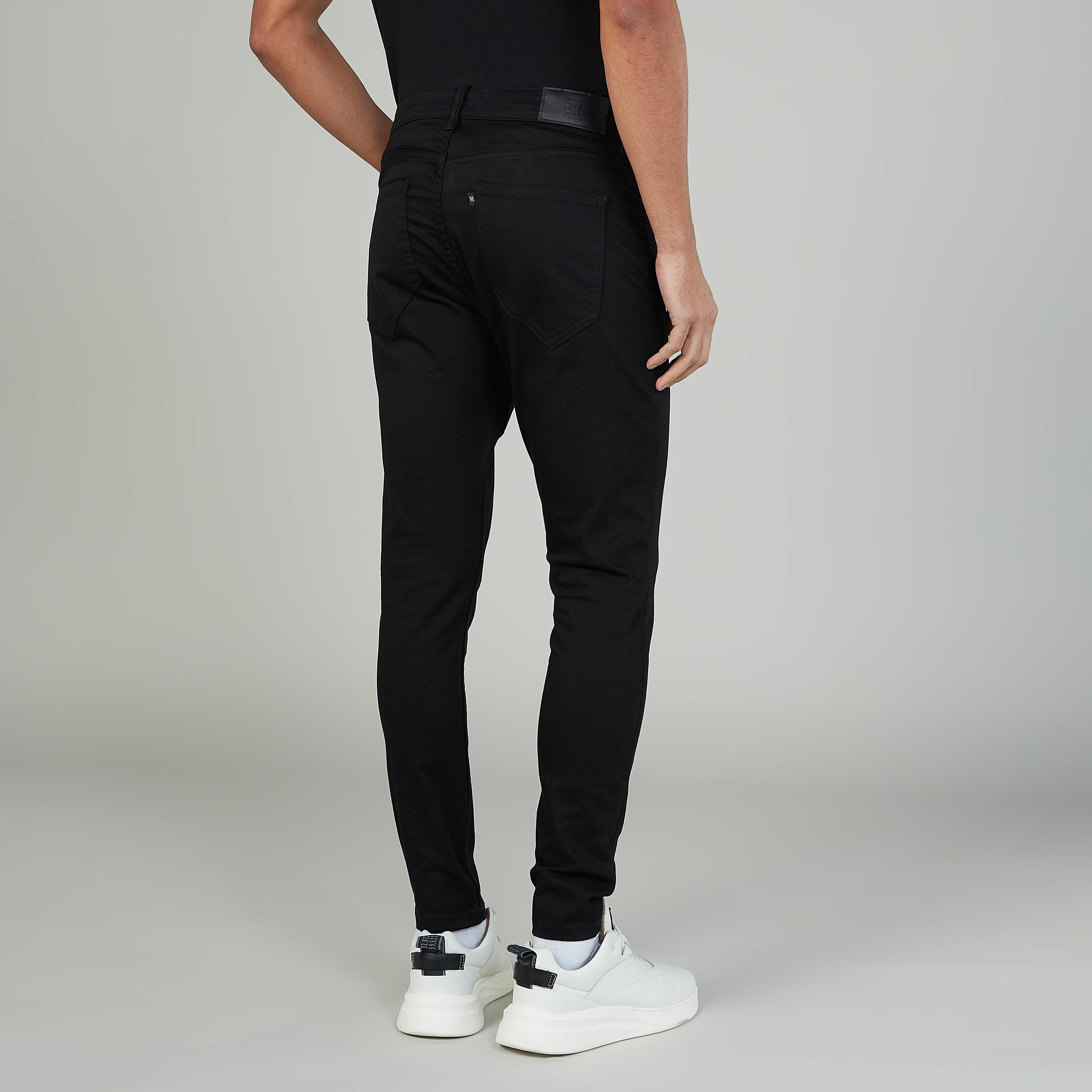 بنطلون جينز سادة بجيوب وحلقات للحزام-men-clothing-bottoms-jeans-image-4