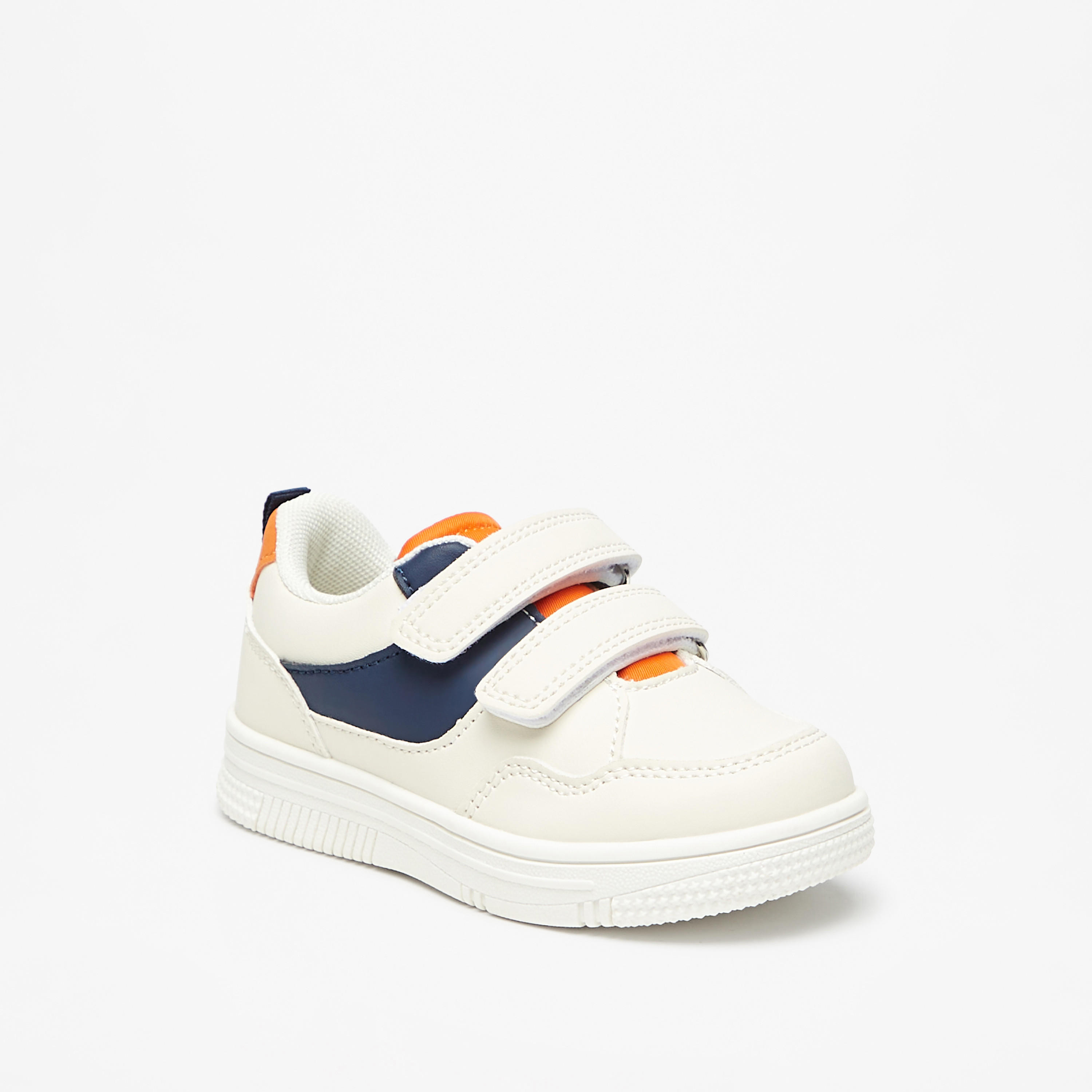 حذاء سنيكرز سادة بشريط إغلاق لاصق من بيرفيت-boys-shoes-schoolshoes-image-6