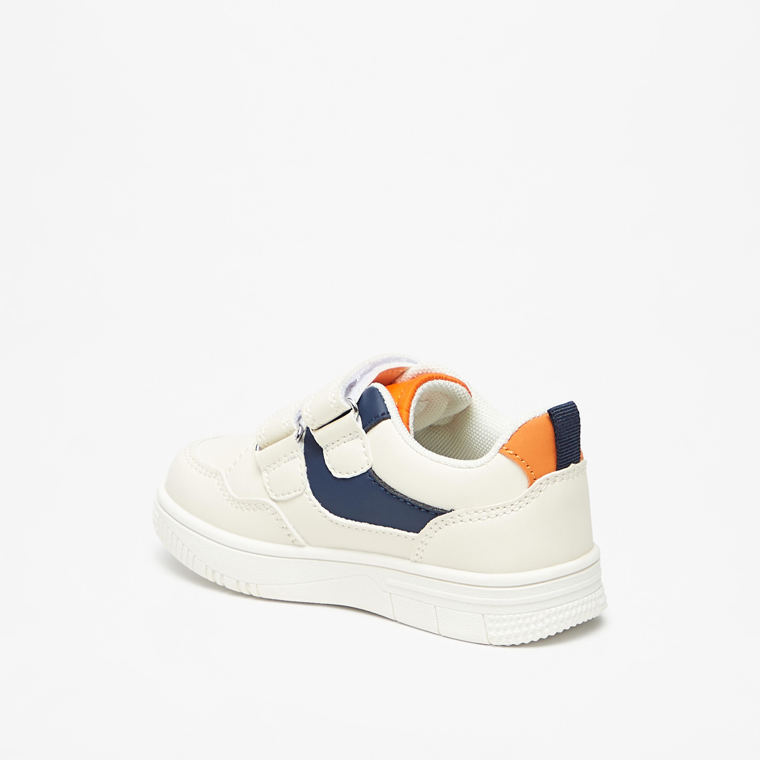 حذاء سنيكرز سادة بشريط إغلاق لاصق من بيرفيت-boys-shoes-schoolshoes-image-7