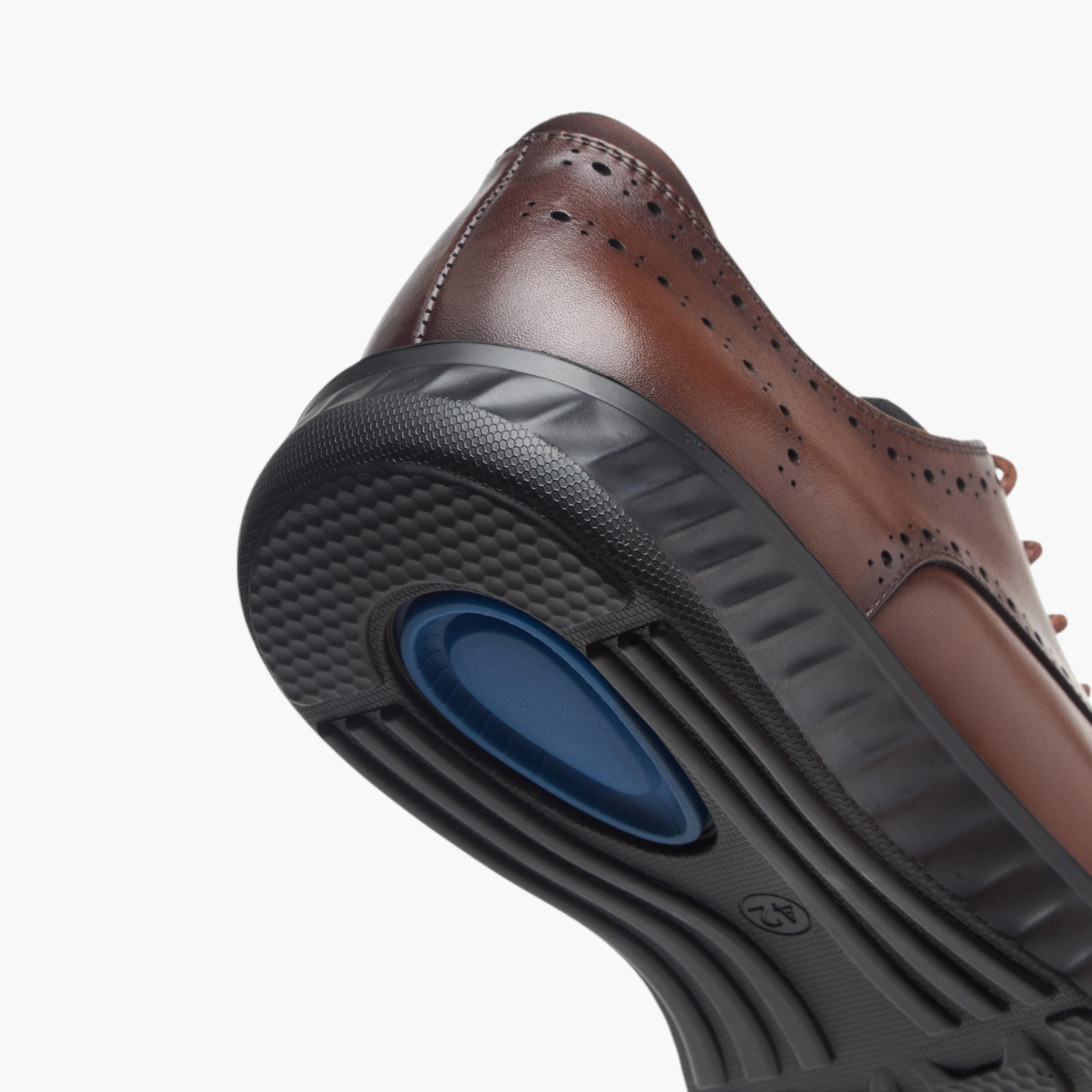 حذاء أكسفورد جلد مثقب برباط من لو كونفورت-men-shoes-formalshoes-image-5