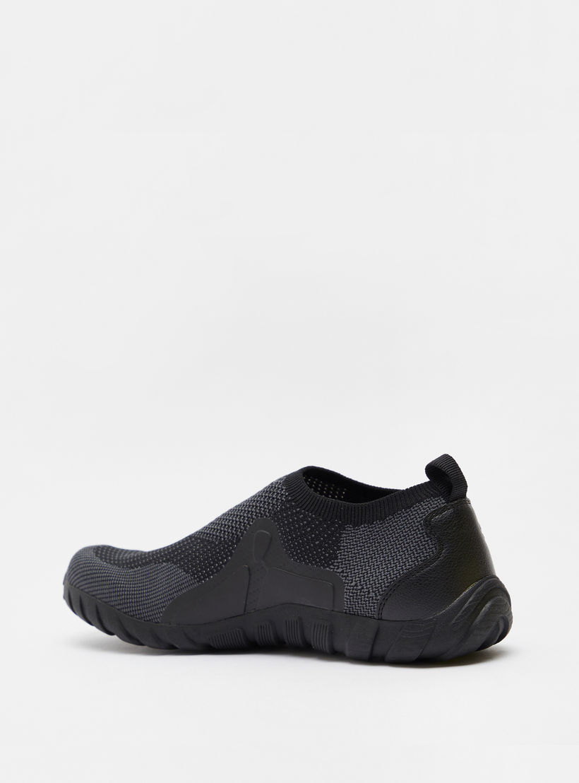 Dash Textured Slip-On Walking Shoes with Cushioning-sports-men-shoes-image-3