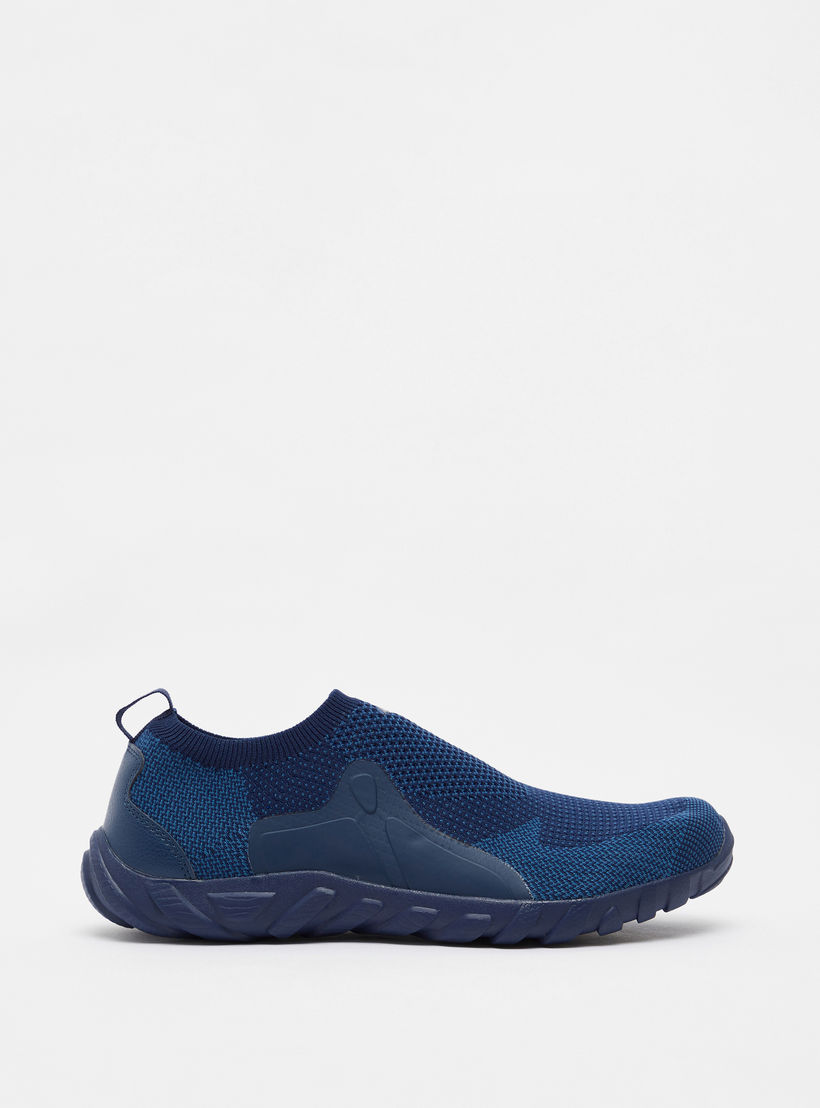 Dash Textured Slip-On Walking Shoes with Cushioning-sports-men-shoes-image-2