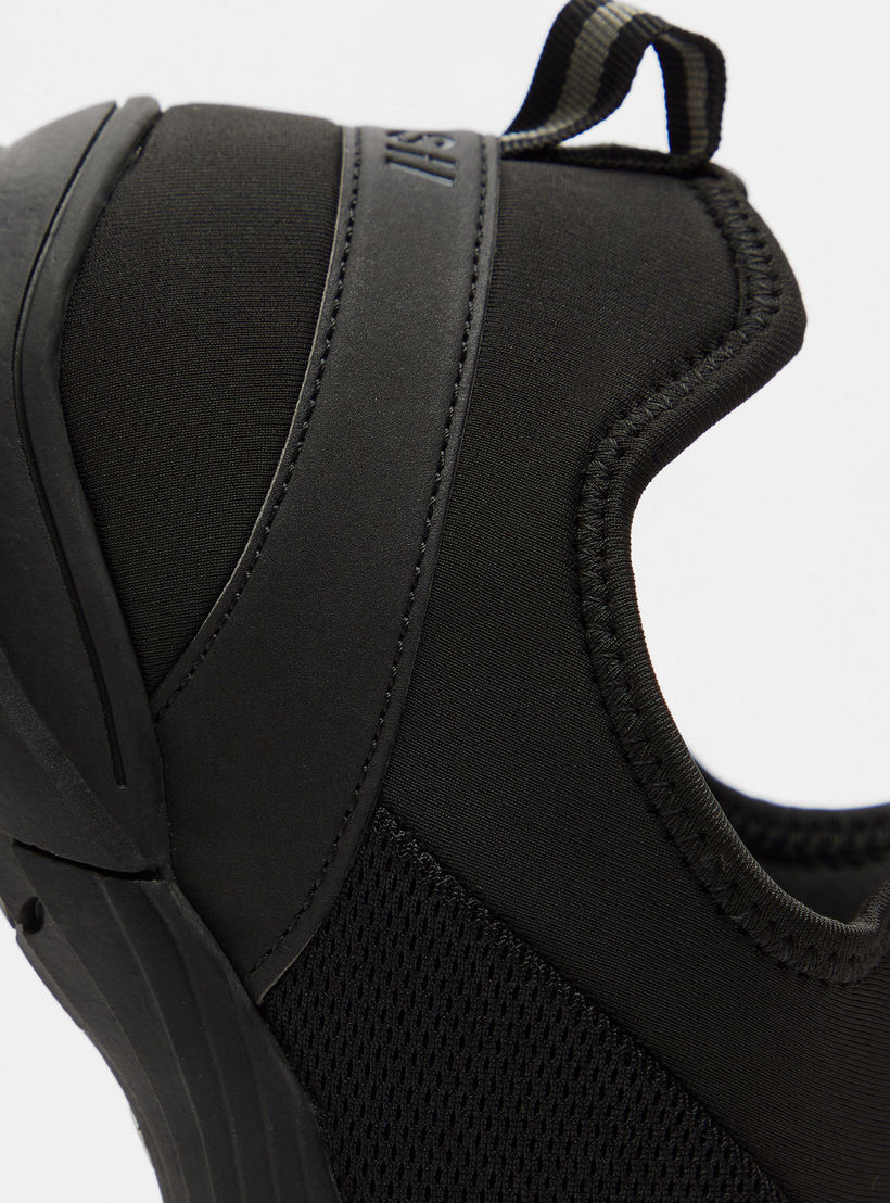 Dash Textured Slip-On Lightweight Walking Shoes-sports-men-shoes-image-4