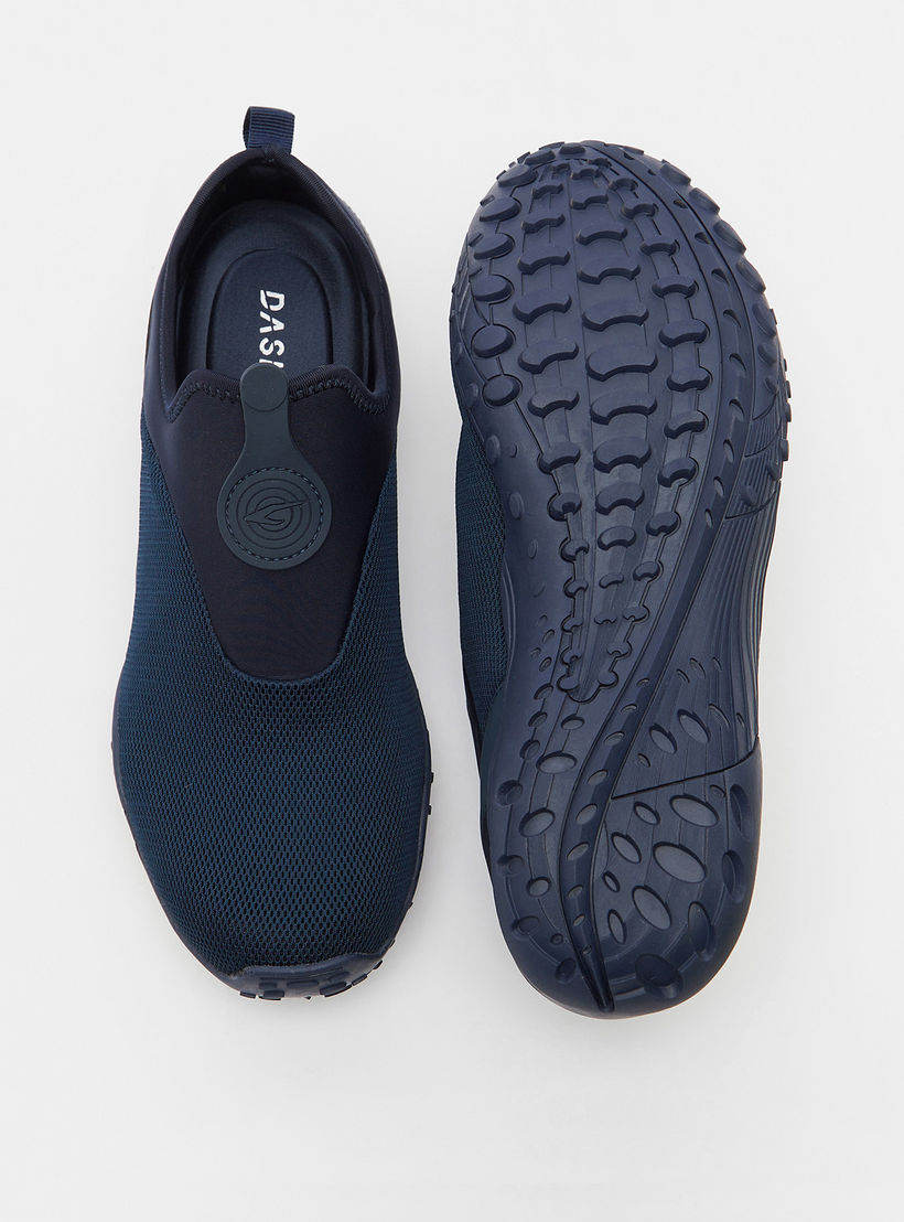 Dash Textured Slip-On Lightweight Walking Shoes-sports-men-shoes-image-5
