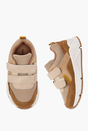 حذاء سنيكرز بشريط إغلاق لاصق للأولاد من بيرفيت-boys-shoes-sneakers-image-1