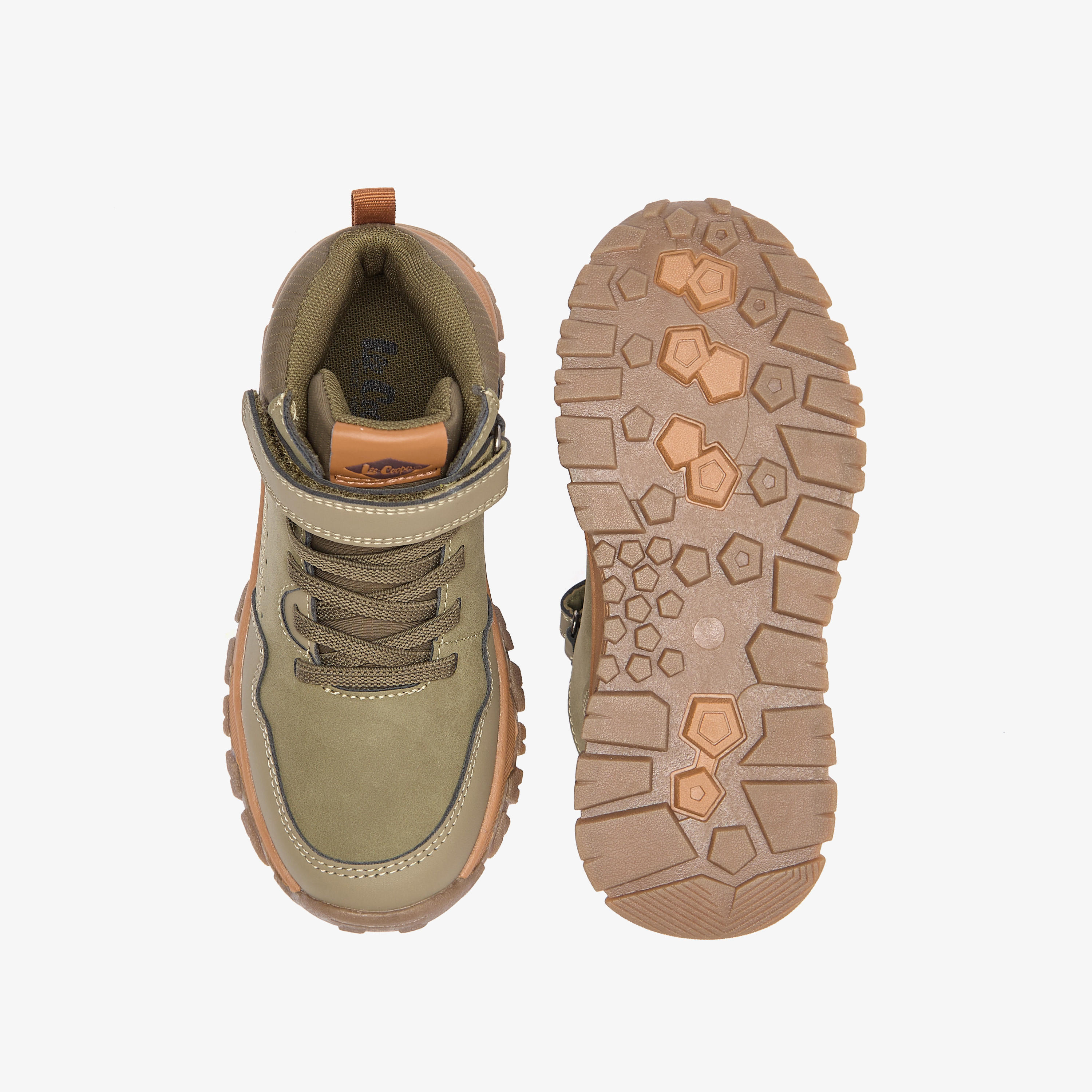 بوت بِألواح وشريط إغلاق لاصق للأولاد من لي كوبر-boys-shoes-boots-image-4