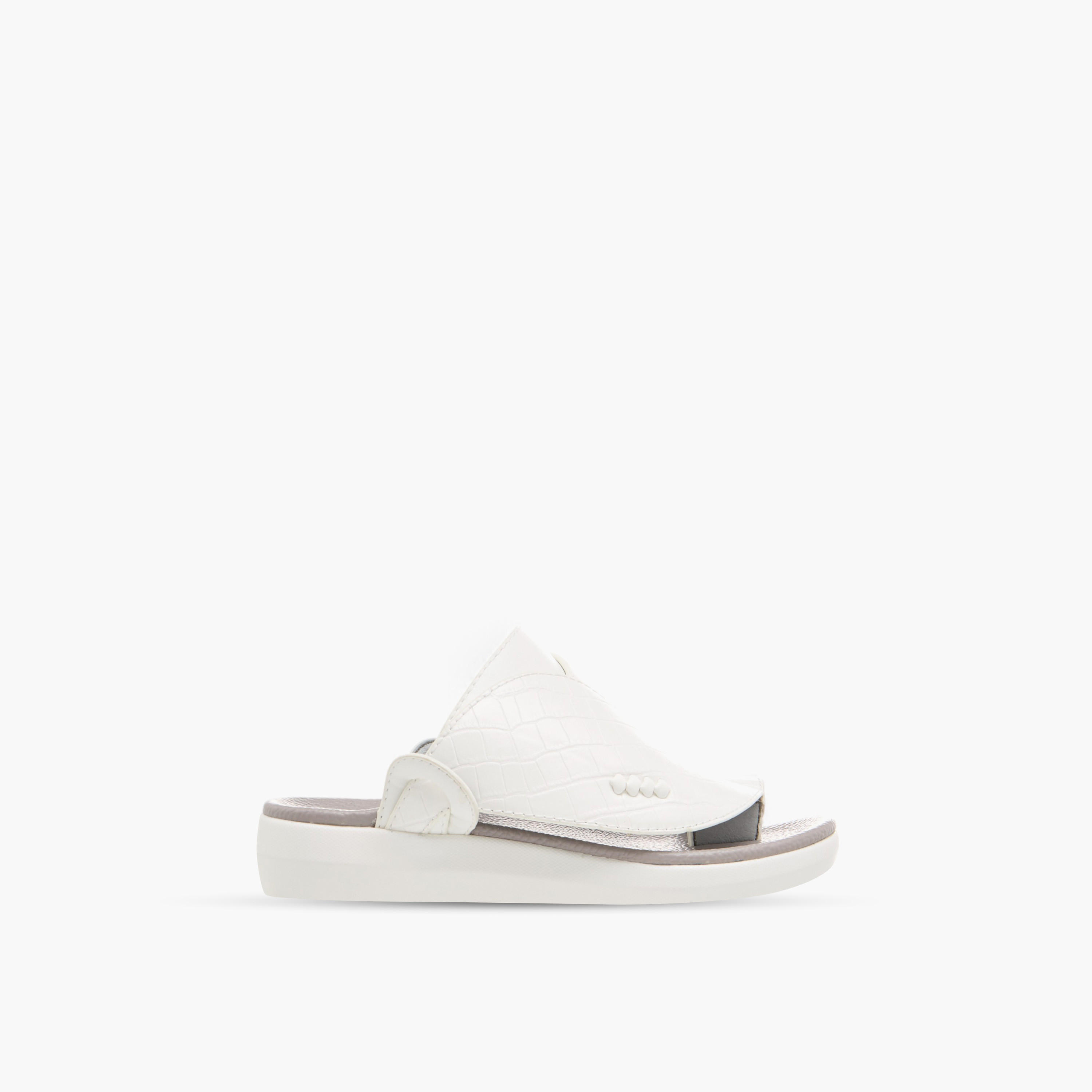 Al Waha Textured Slip-On Arabic Sandals with Toe Loop Detail-boys-shoes-sandals-image-2