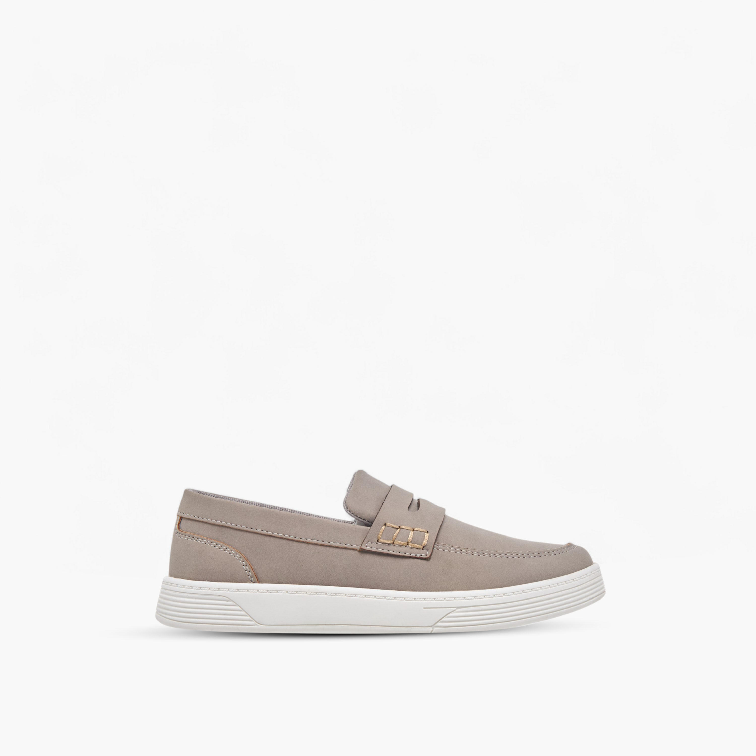 Mister Duchini Solid Slip-On Loafers with Cutout Detail-boys-shoes-loafers-image-3