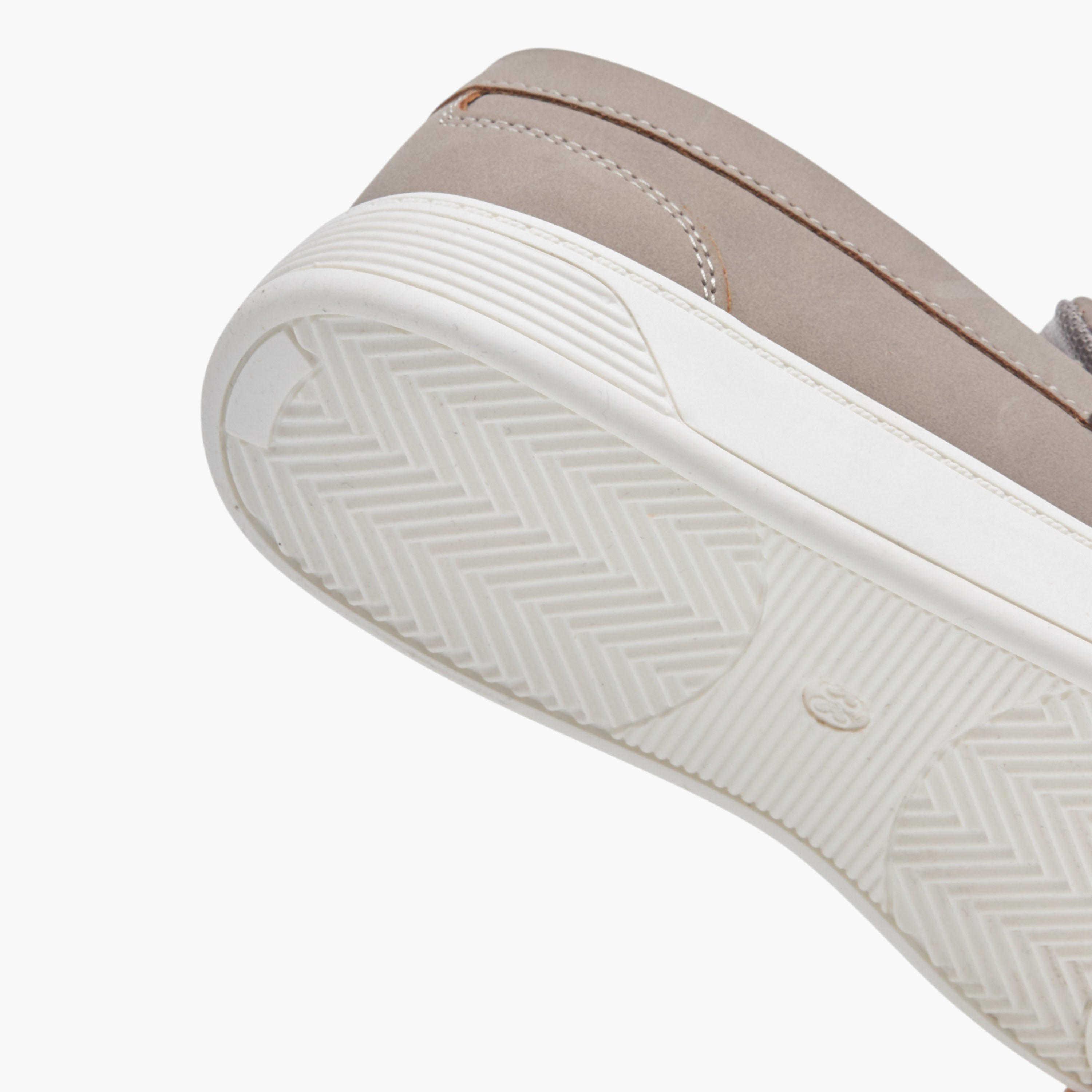 Mister Duchini Solid Slip-On Loafers with Cutout Detail-boys-shoes-loafers-image-5
