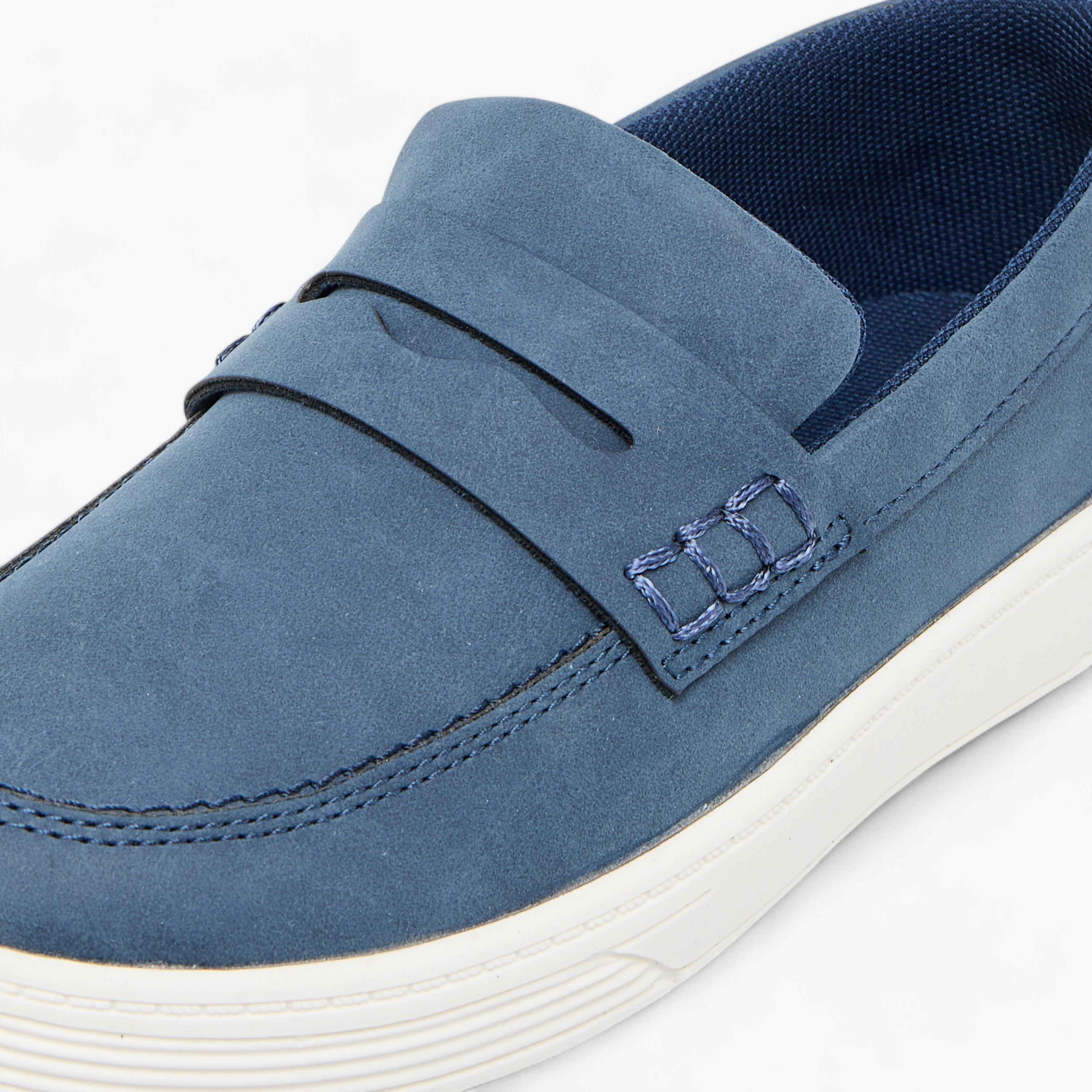 Mister Duchini Solid Slip-On Loafers with Cutout Detail-boys-shoes-loafers-image-3