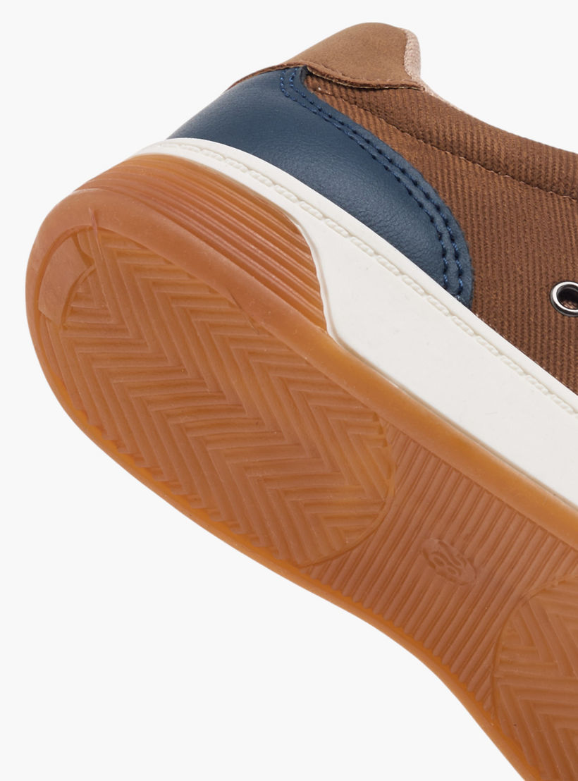 Juniors Colourblock Sneakers with Hook and Loop Closure-boys-shoes-sneakers-image-5