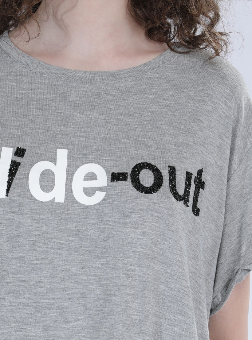 تيشيرت بياقة مستديرة وأكمام قصيرة مع طبعات من آيكونيك-women-clothing-tshirts-image-2