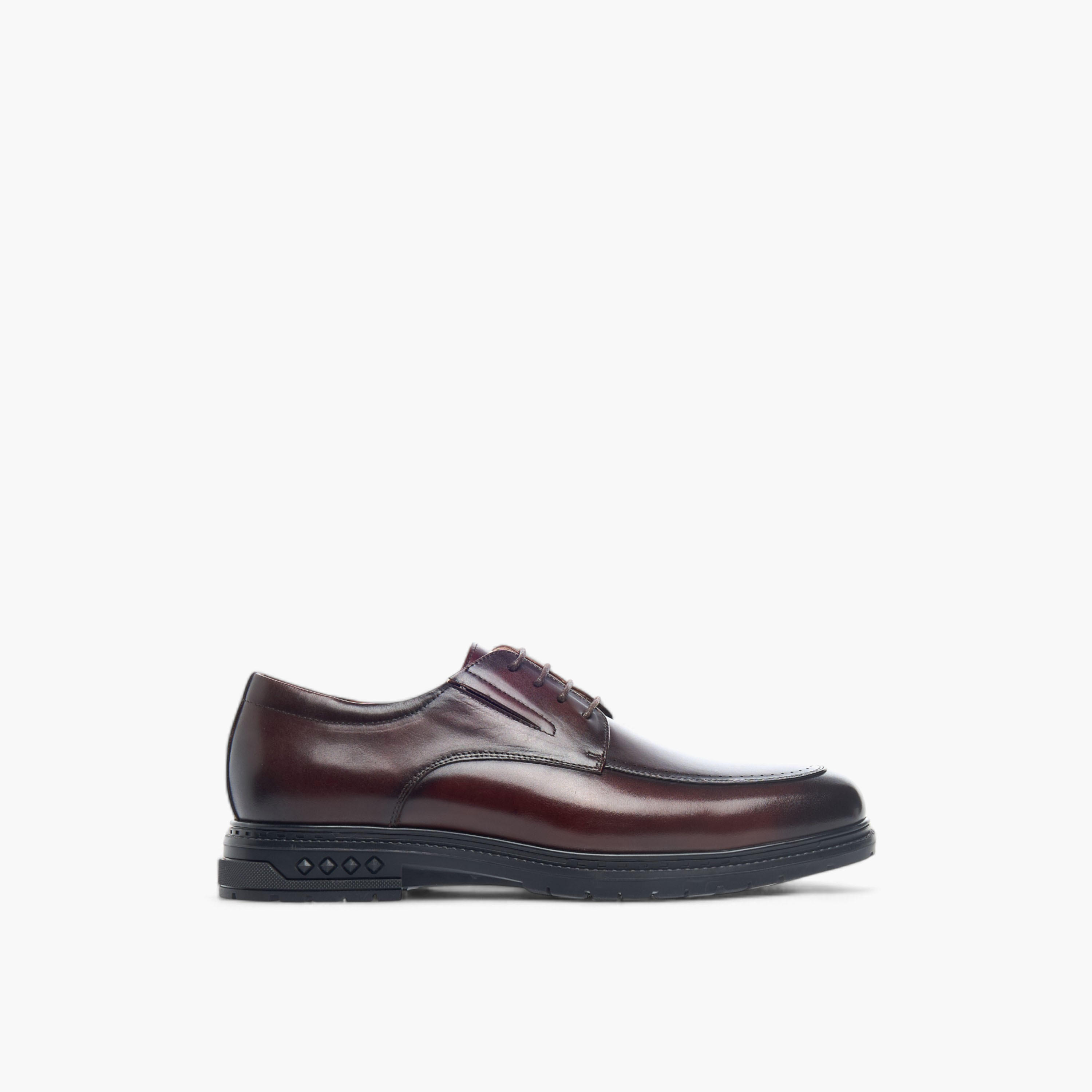 Le Confort Leather Solid Derby Shoes with Lace-Up Closure-men-shoes-formalshoes-image-3