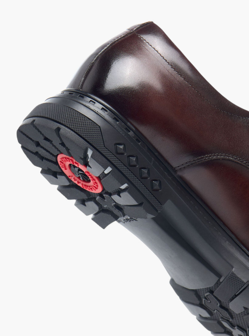 Le Confort Leather Solid Derby Shoes with Lace-Up Closure-men-shoes-formalshoes-image-5