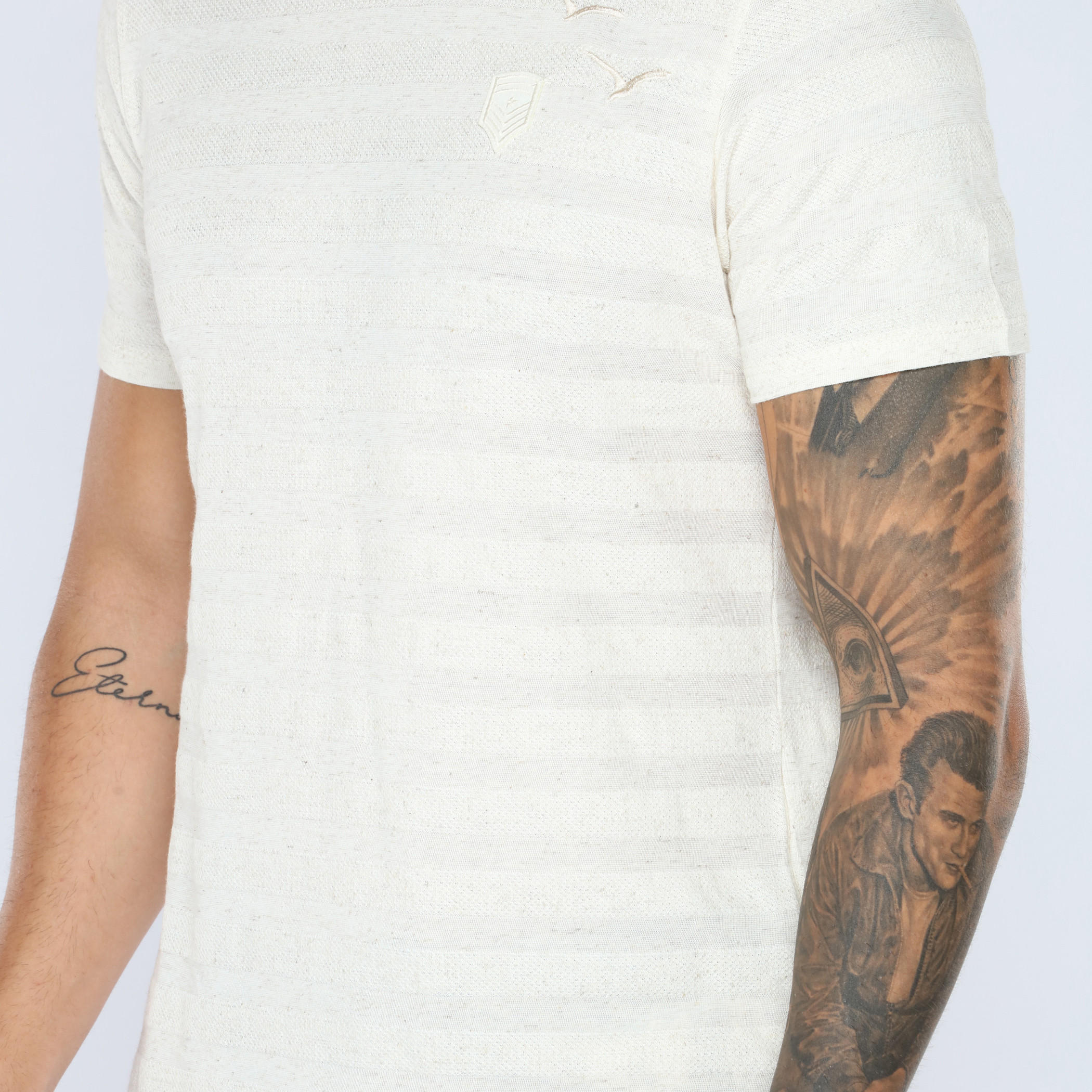 تيشيرت بارز الملمس بأكمام قصيرة وياقة مستديرة من آيكونيك-men-clothing-tshirtsandpolos-tshirts-image-4