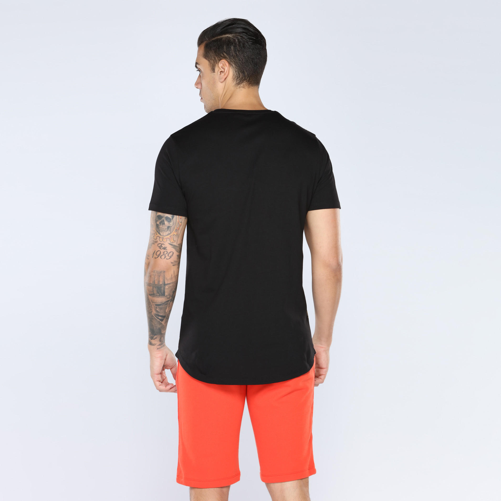 تيشيرت بطبعات وأكمام قصيرة وياقة مستديرة من آيكونيك-men-clothing-tshirtsandpolos-tshirts-image-2