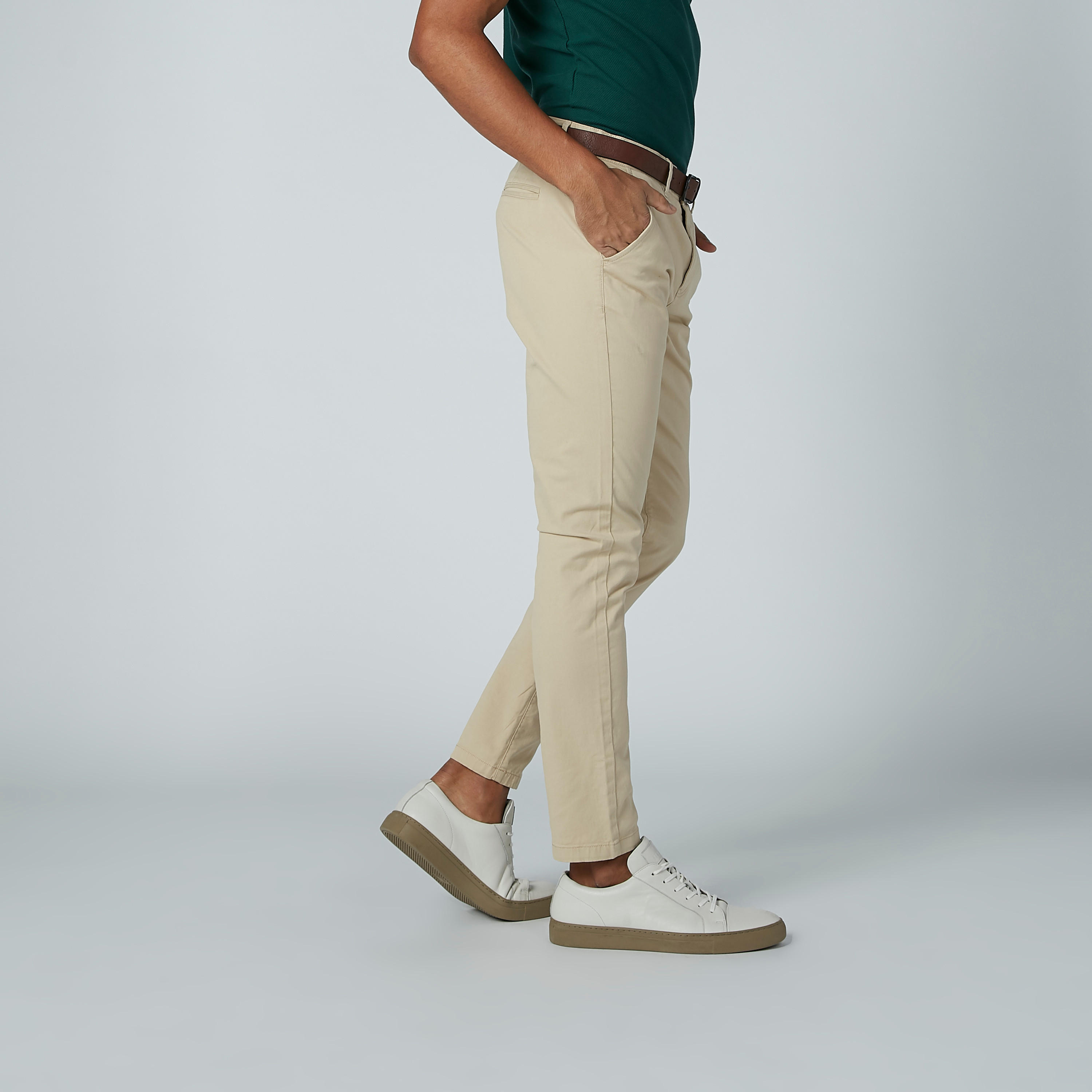 بنطال شينو بجيوب وعروات حزام من آيكونيك-men-clothing-bottoms-trousersandchinos-trousers-image-4