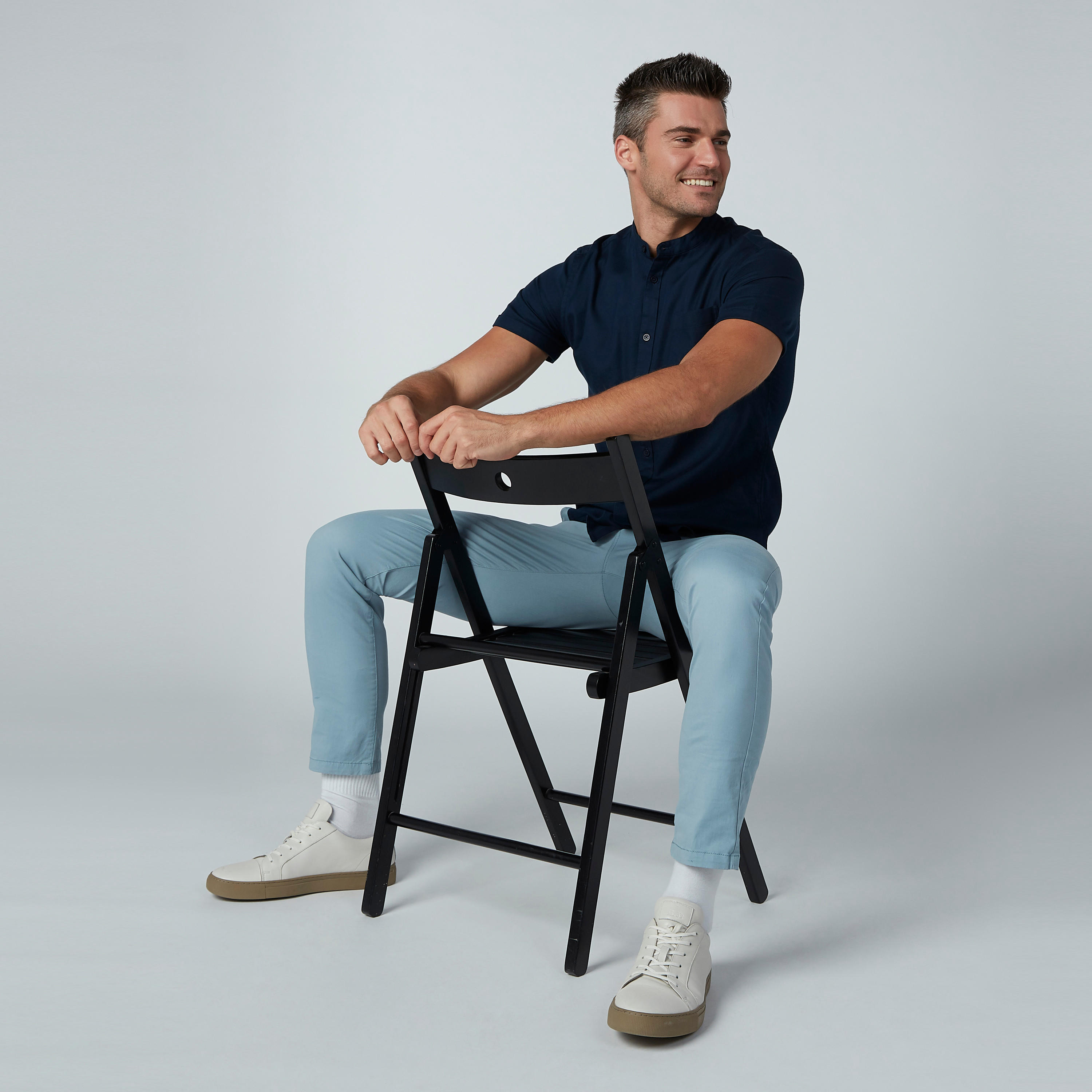 بنطال شينو سادة بجيوب من آيكونيك-men-clothing-bottoms-trousersandchinos-trousers-image-1