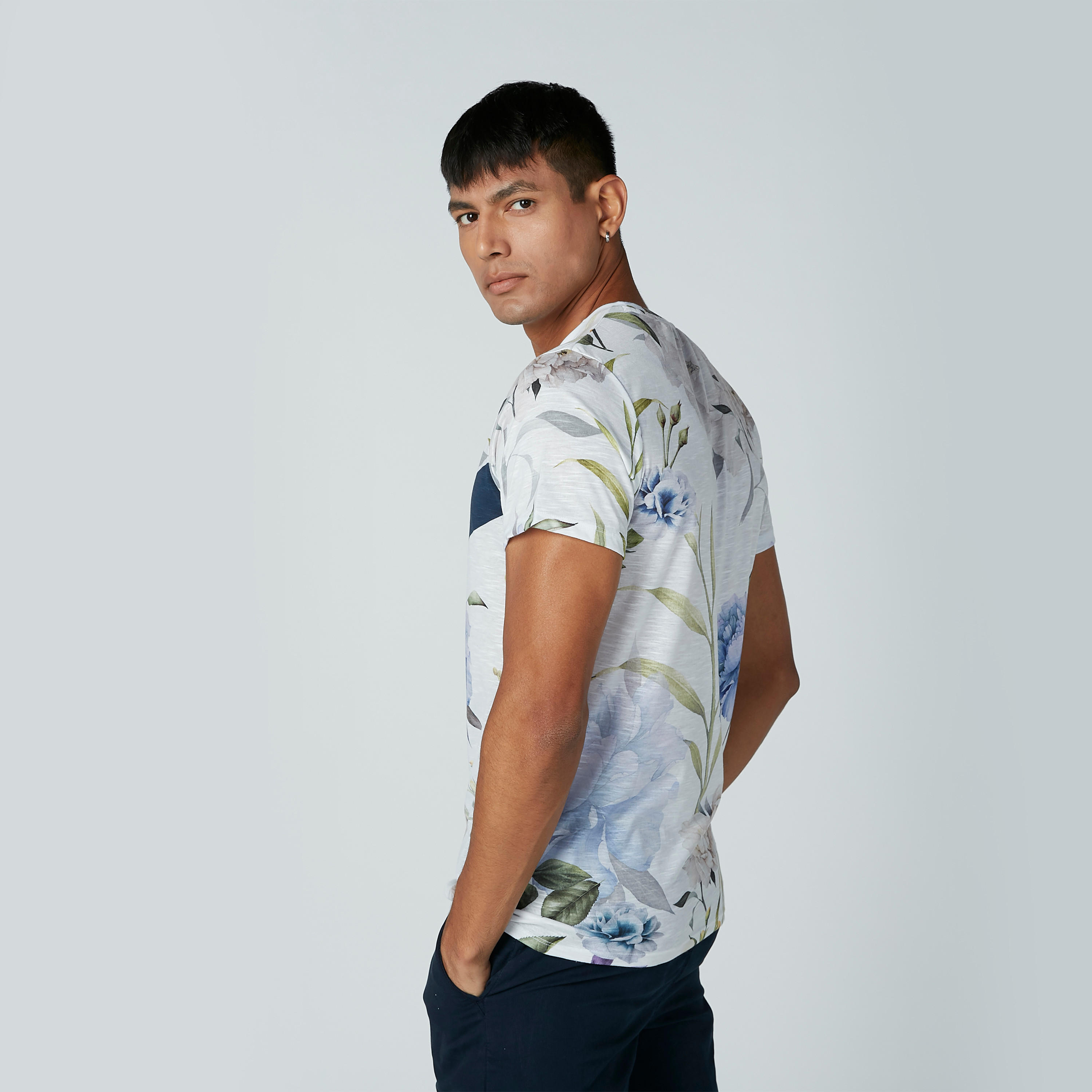 Iconic Floral Printed T-shirt with Round Neck and Short Sleeves-men-clothing-tshirtsandpolos-tshirts-image-2