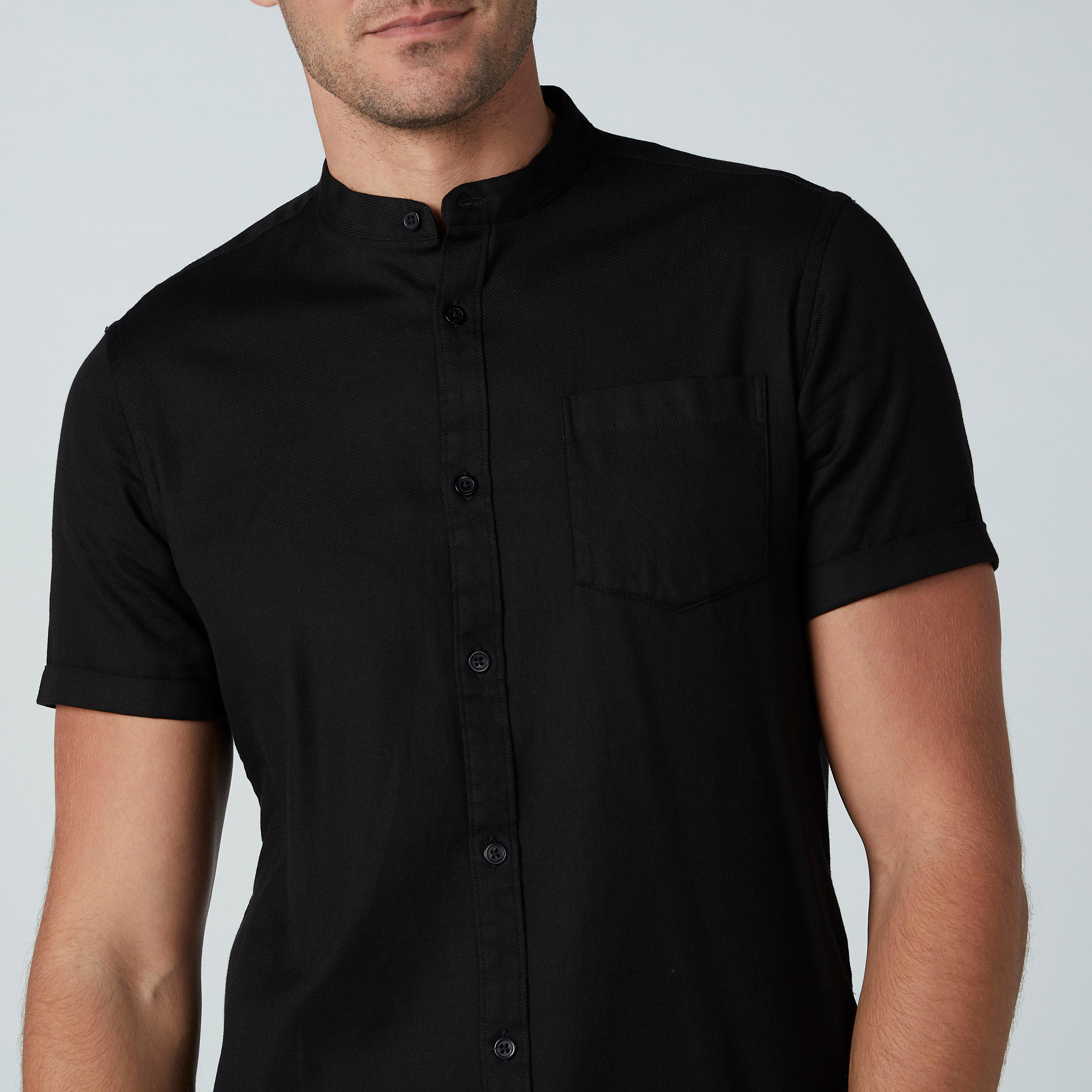 قميص سادة بياقة ماندارين وجيب على الصدر من آيكونيك-men-clothing-shirts-image-3