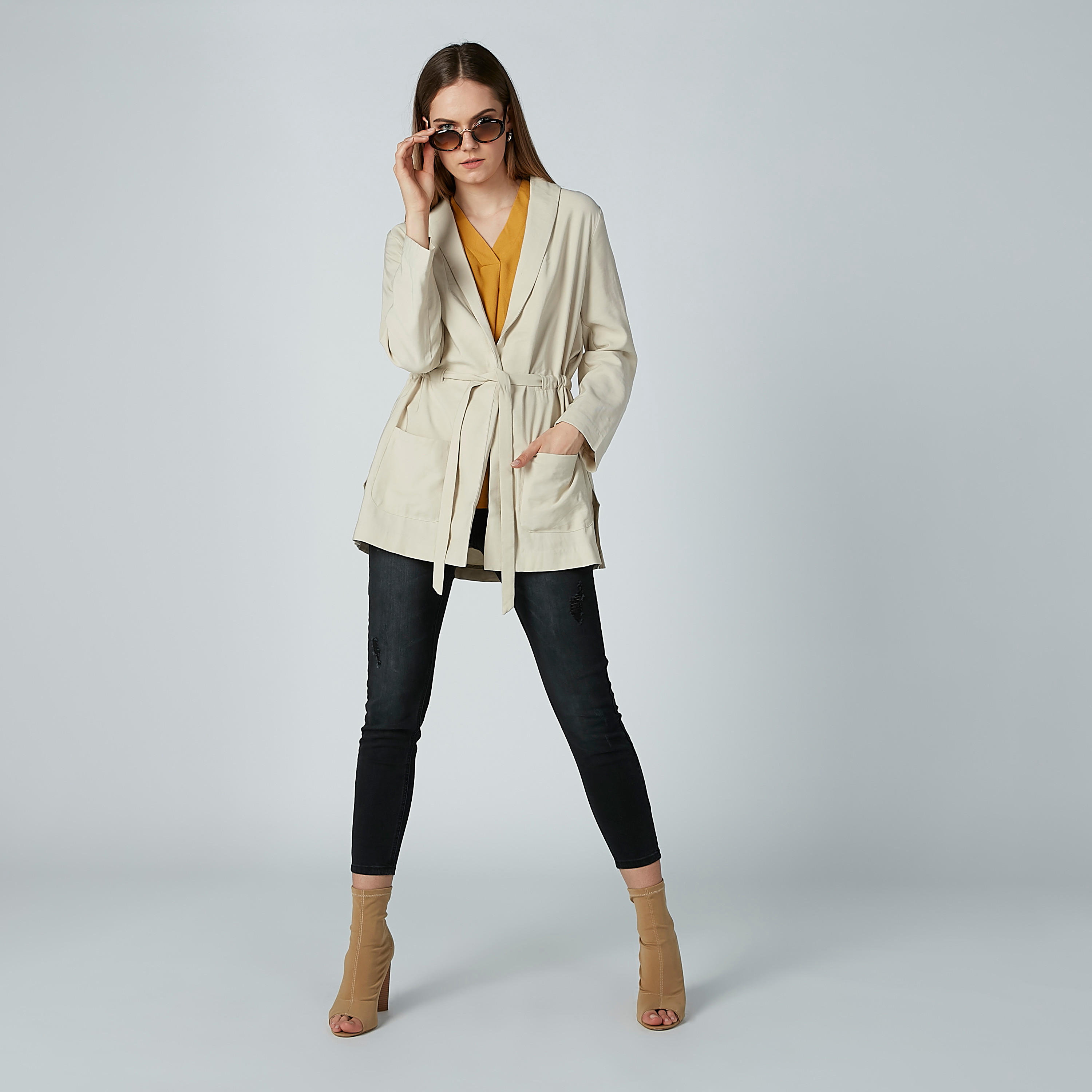 معطف بجيوب ورباط من آيكونيك-women-clothing-coatsandjackets-coats-image-5