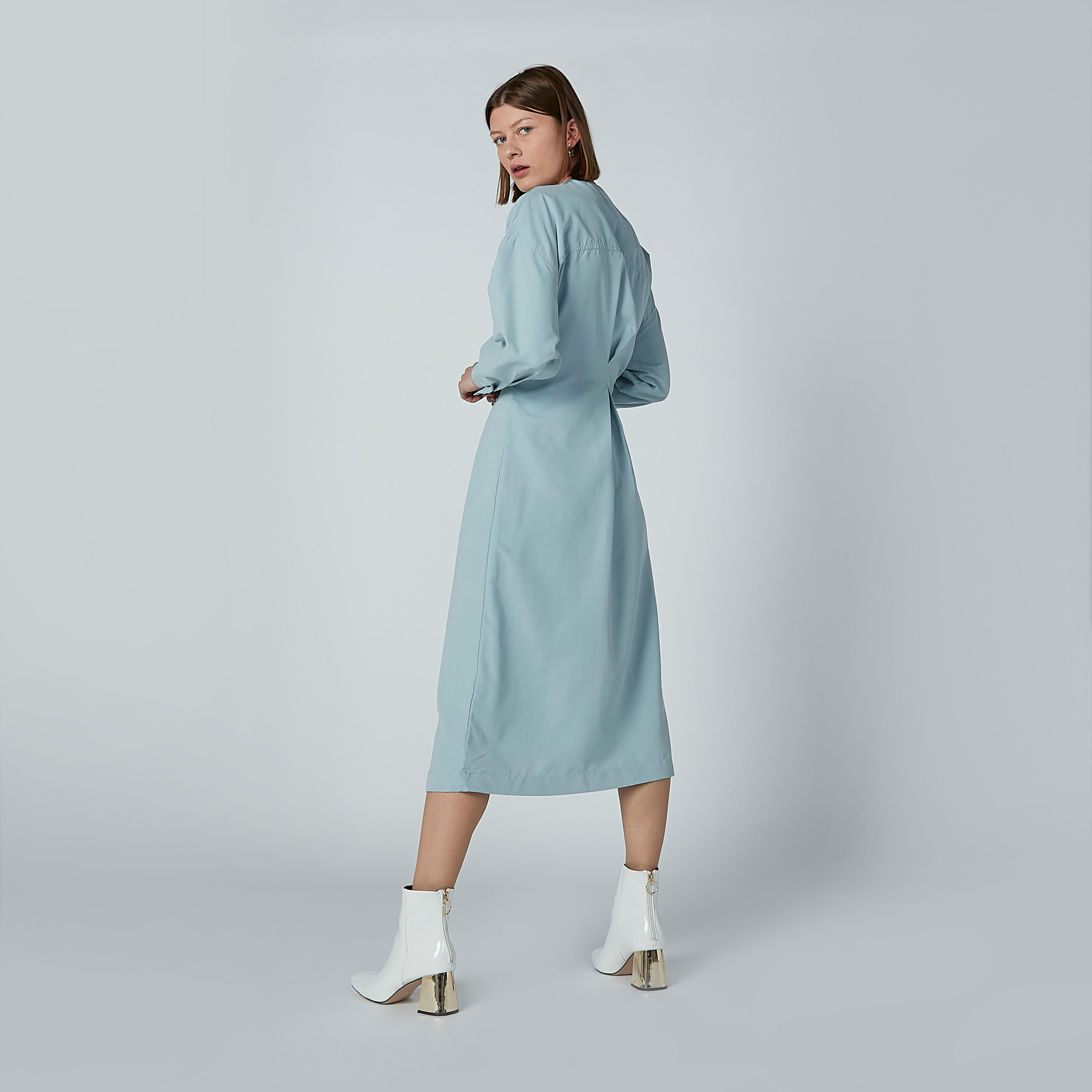 فستان ملفوف متوسط الطول بأكمام طويلة من آيكونيك-women-clothing-dresses-image-3