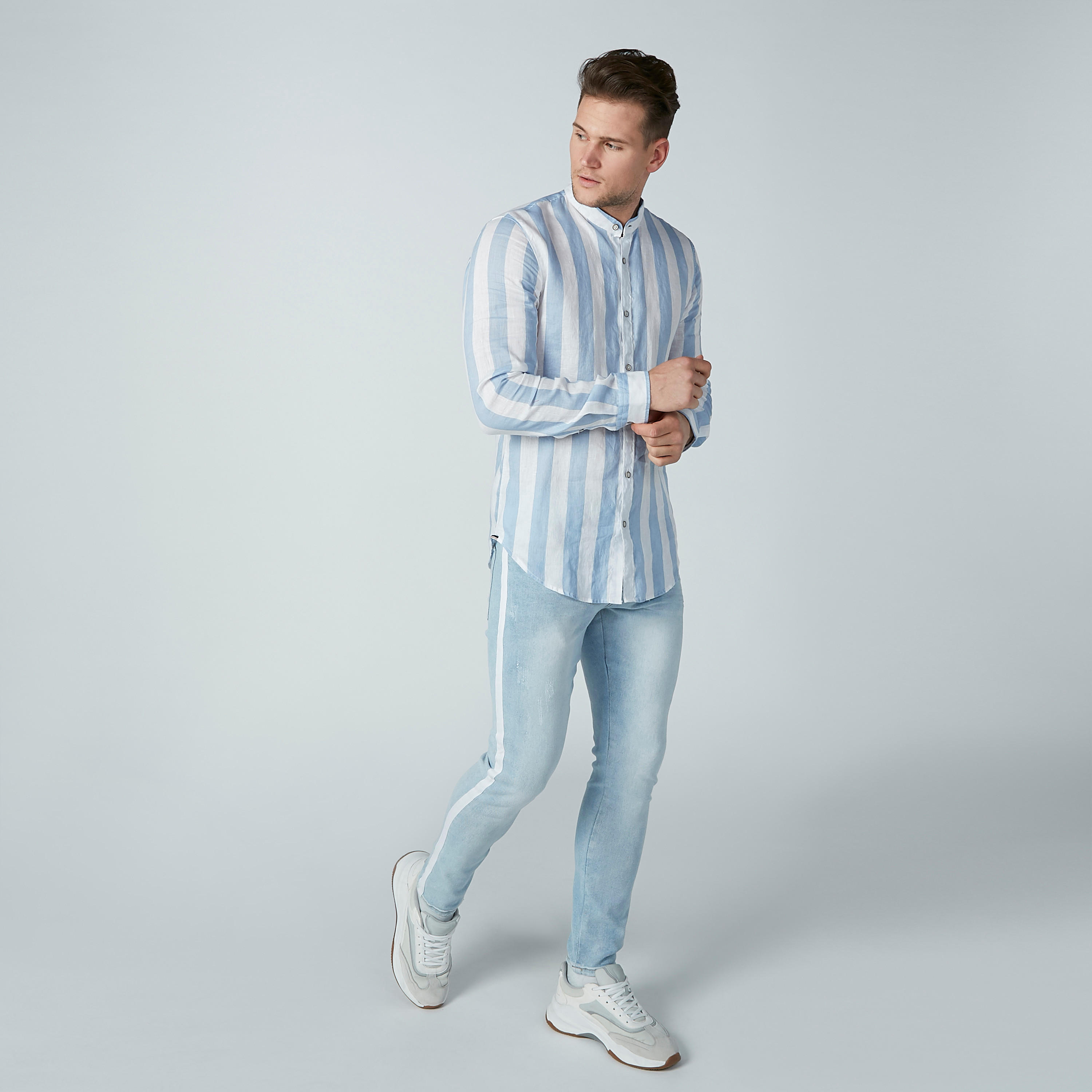قميص مقلّم بياقة ماندارين وأكمام طويلة-men-clothing-shirts-image-1