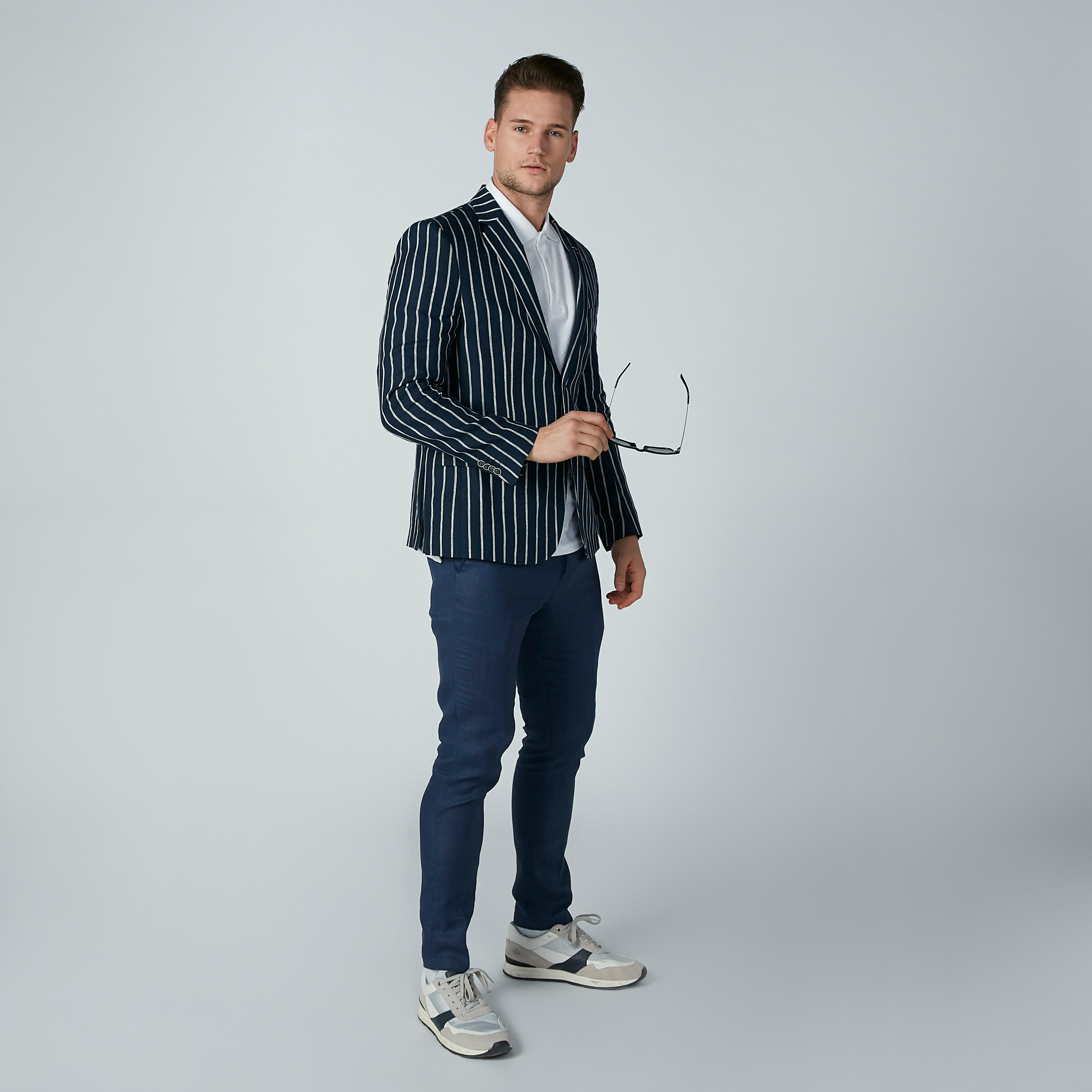 بليزر مقلّم بأكمام طويلة من آيكونيك-men-winterwear-jacketsandblazers-image-2