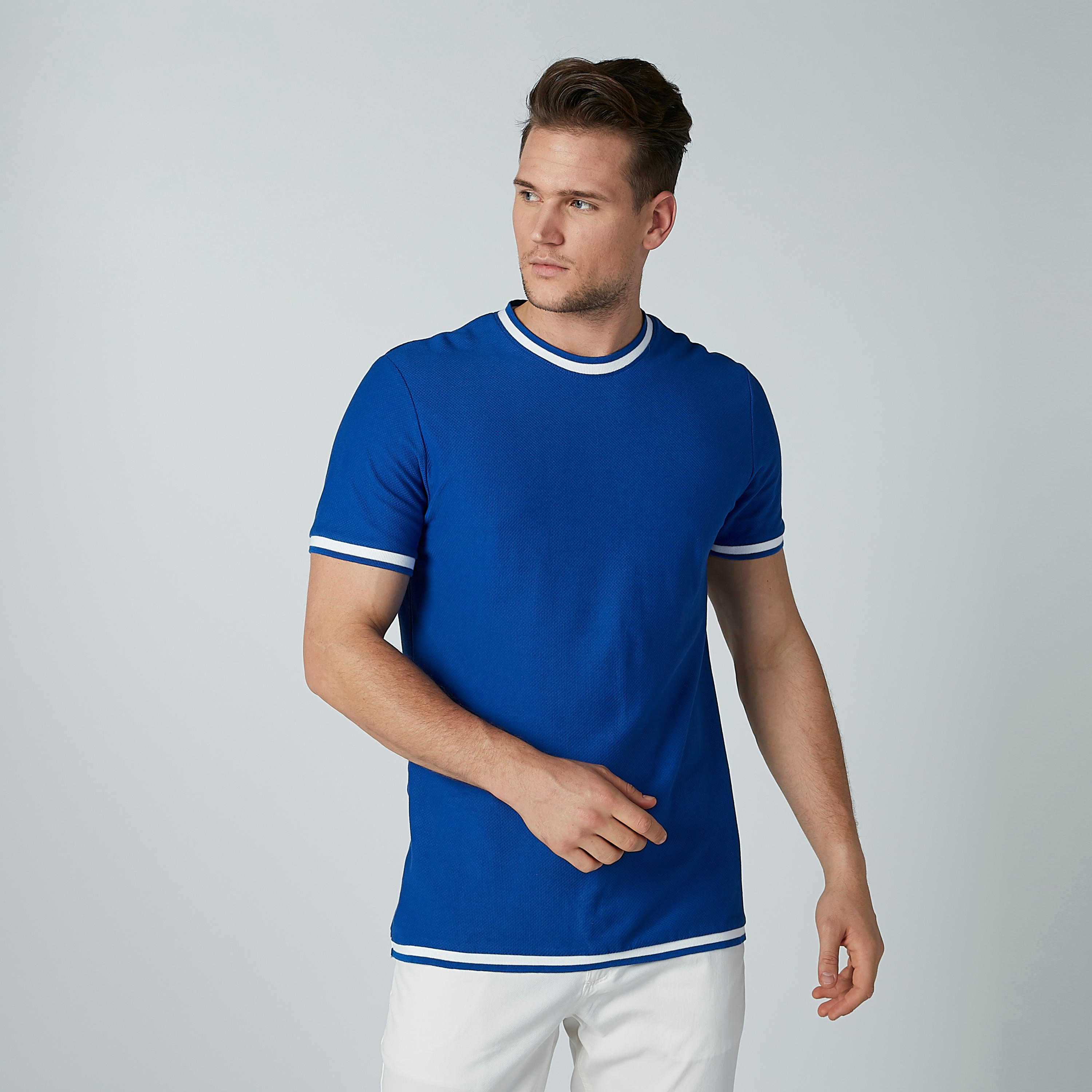 تيشيرت سادة بياقة ضيّقة وأكمام قصيرة من آيكونيك-men-clothing-tshirtsandpolos-tshirts-image-1
