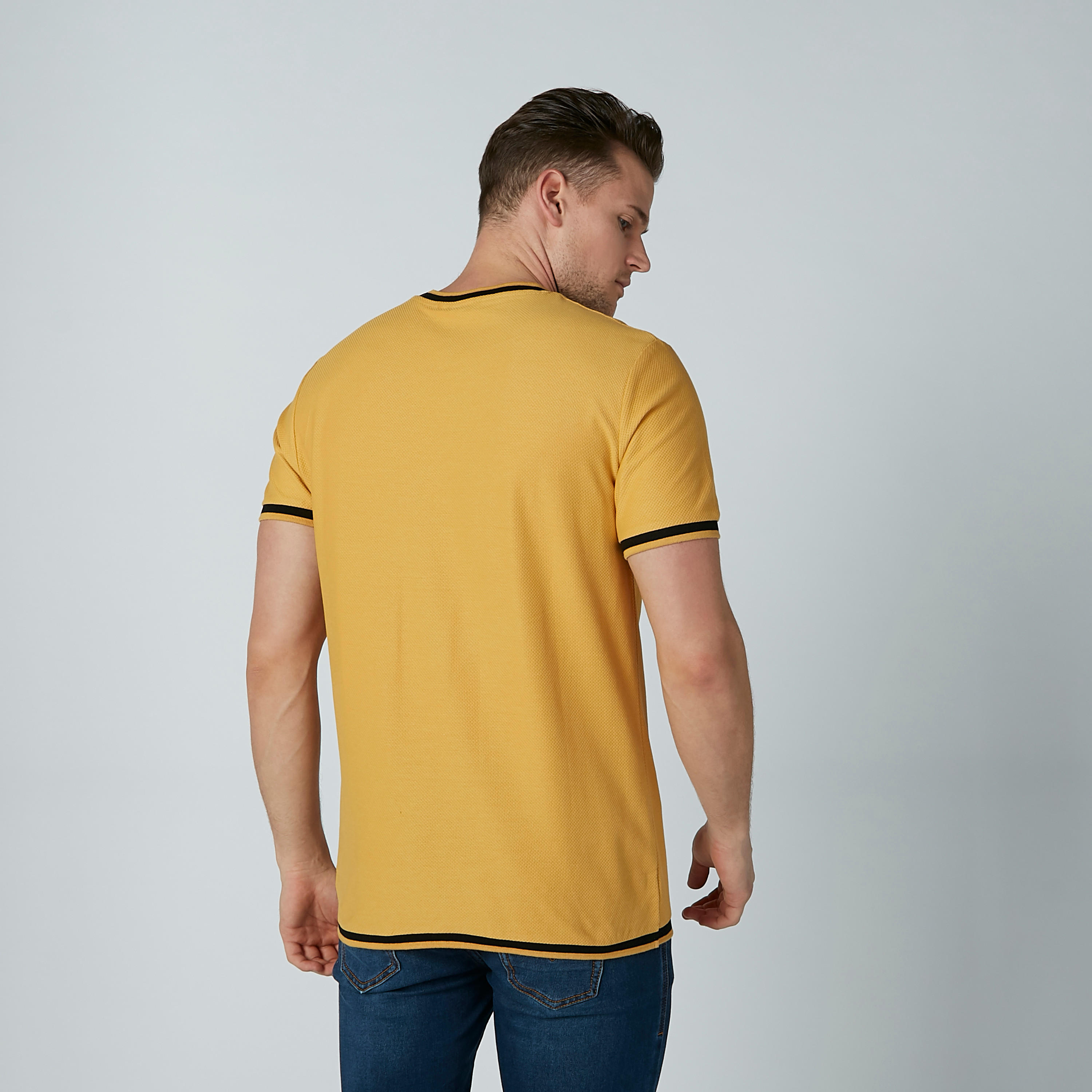 تيشيرت سادة بياقة مستديرة وأكمام قصيرة من آيكونيك-men-clothing-tshirtsandpolos-tshirts-image-3