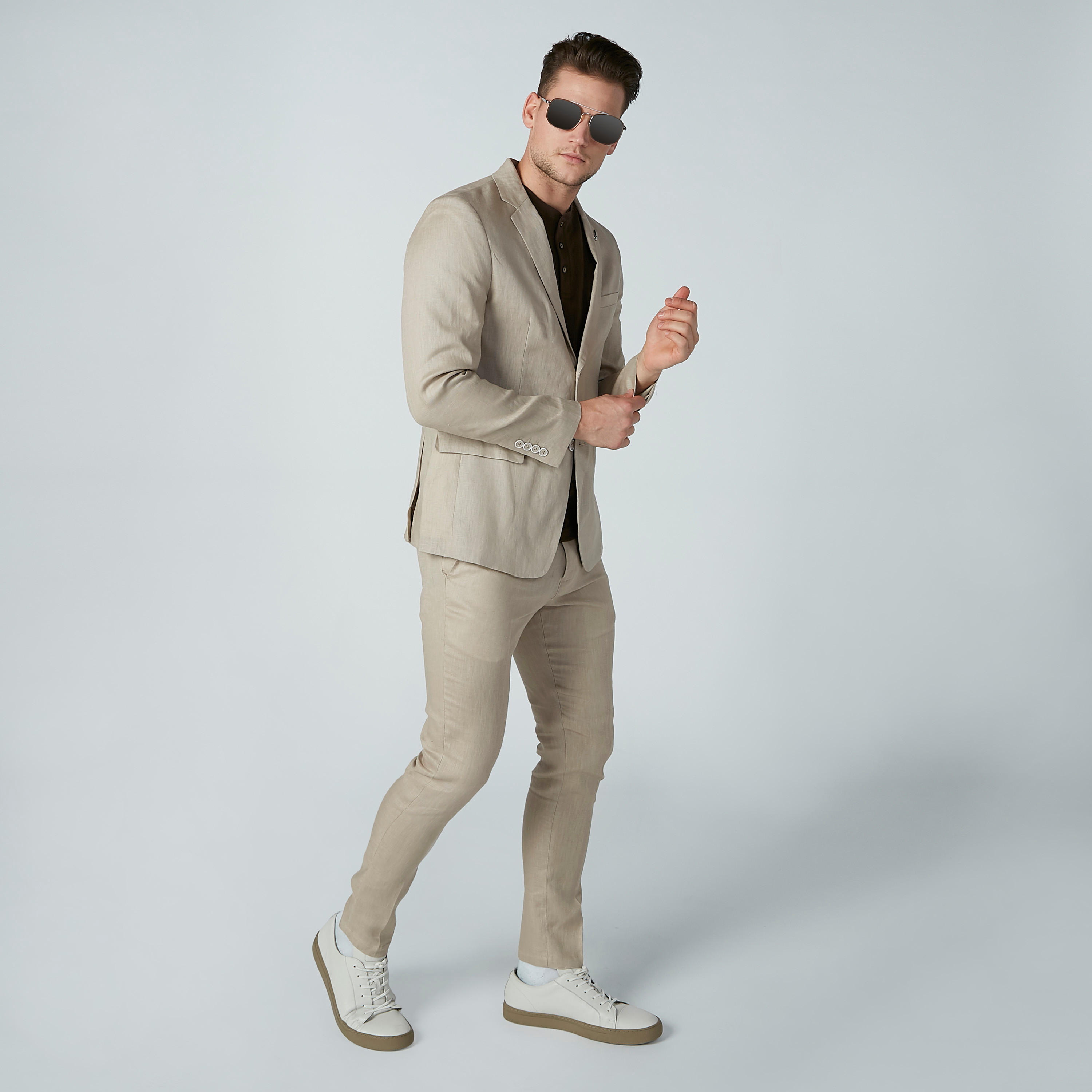 تيشيرت بياقة هينلي وأكمام قصيرة من آيكونيك-men-clothing-tshirtsandpolos-tshirts-image-2