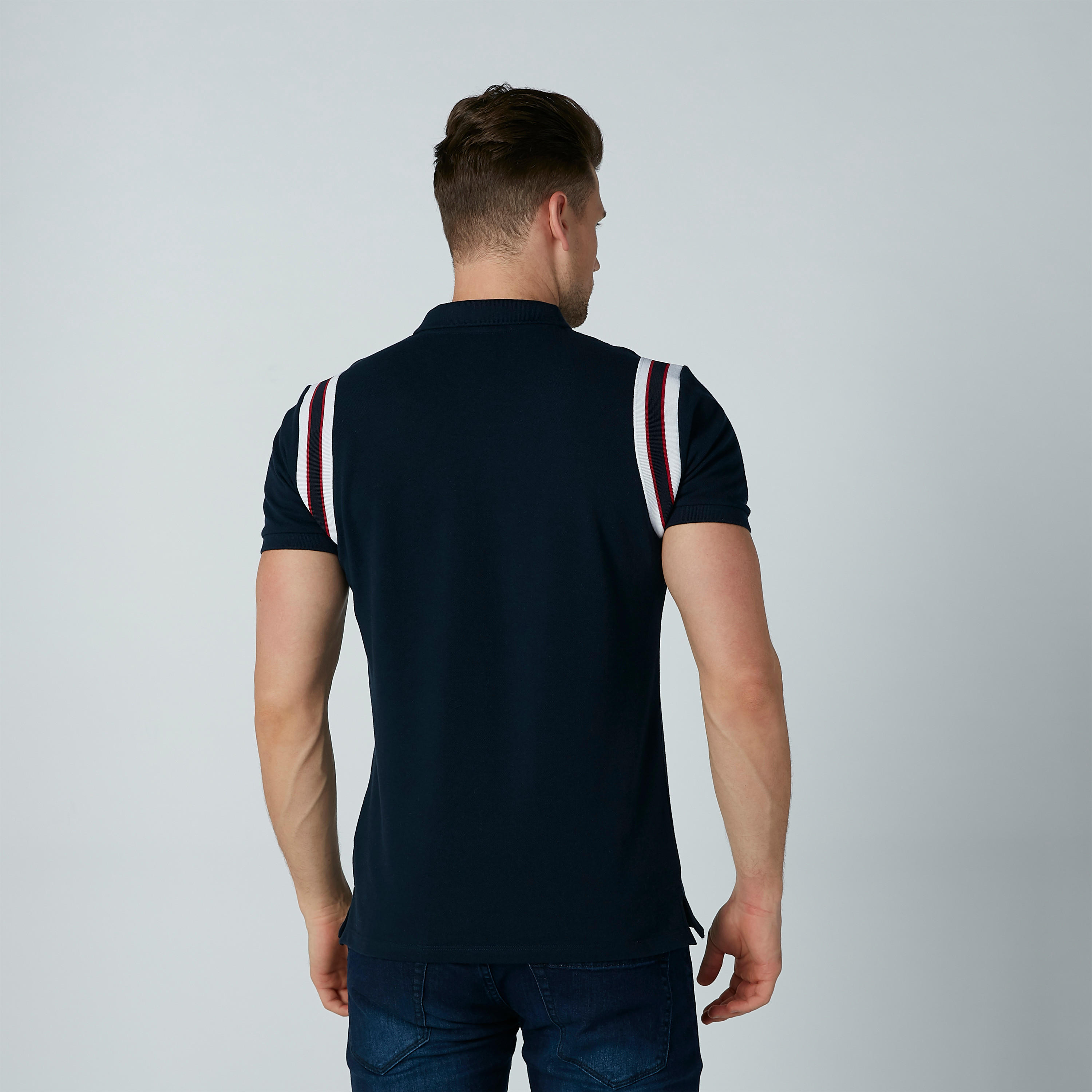 تيشيرت سادة بأكمام قصيرة وسحّاب من آيكونيك-men-clothing-tshirtsandpolos-polos-image-3