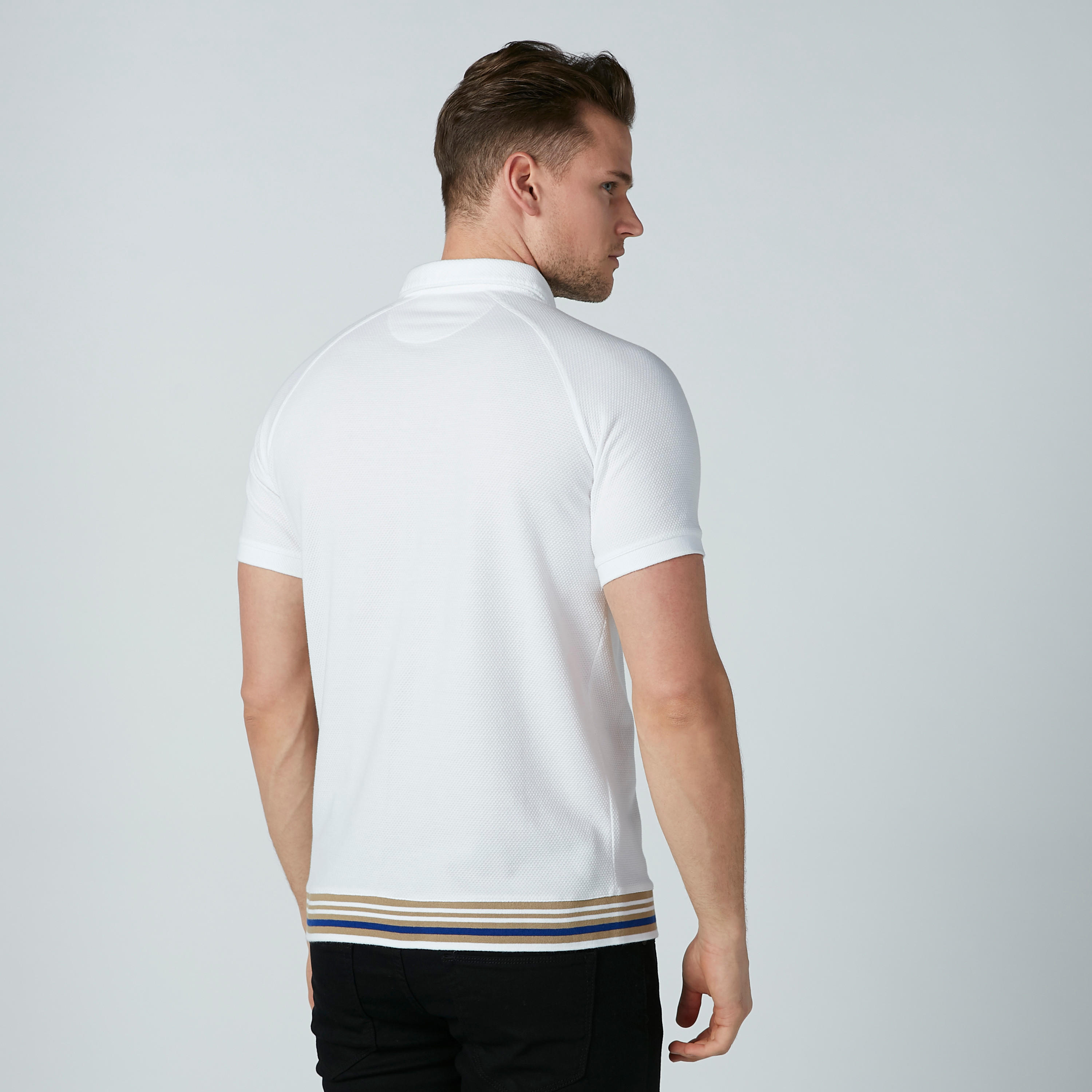 قميص سادة بأكمام قصيرة وجيب على الصدر من آيكونيك-men-clothing-shirts-image-3